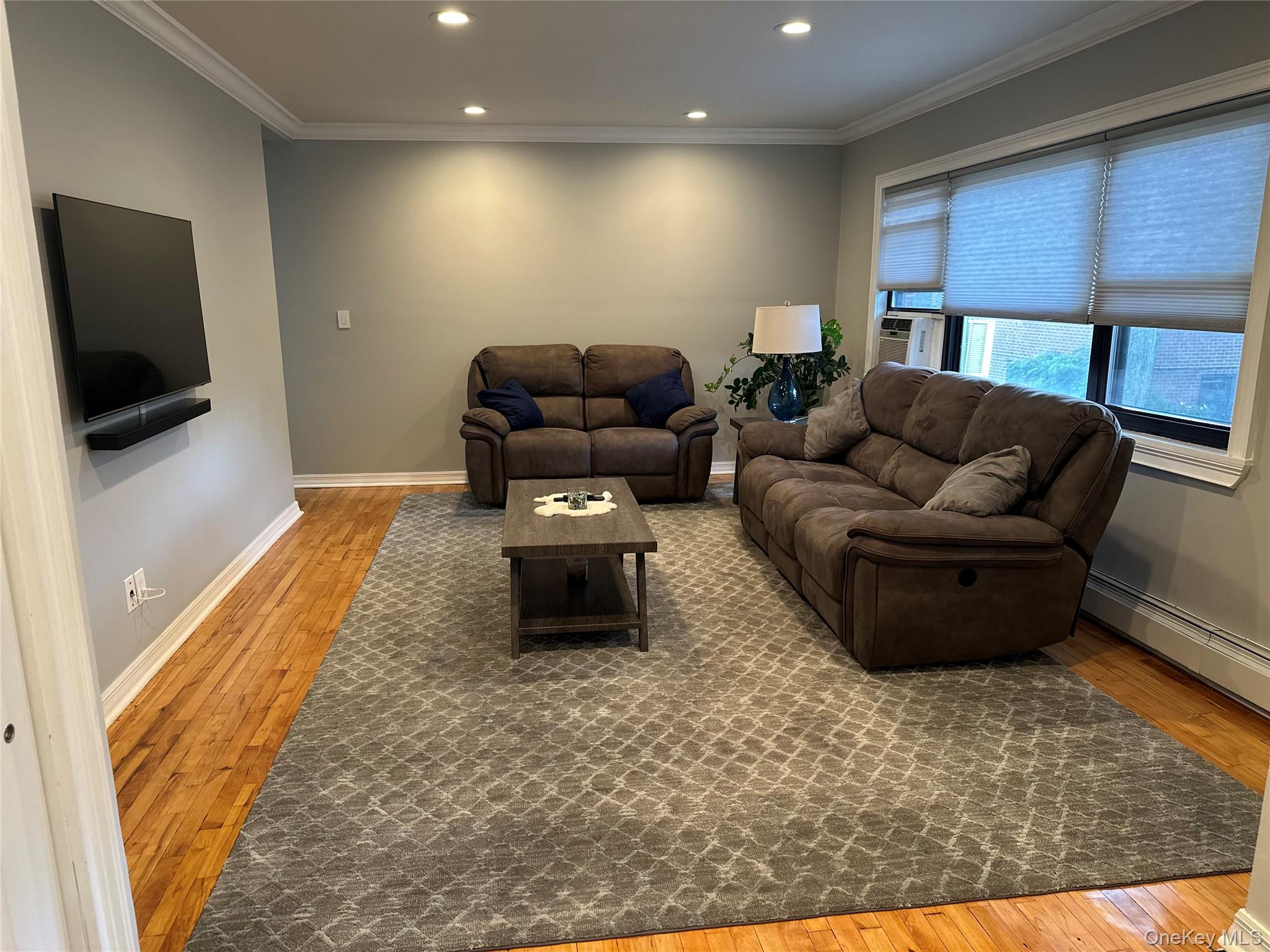 91 Tulip Avenue # E2, Floral Park, NY 11001