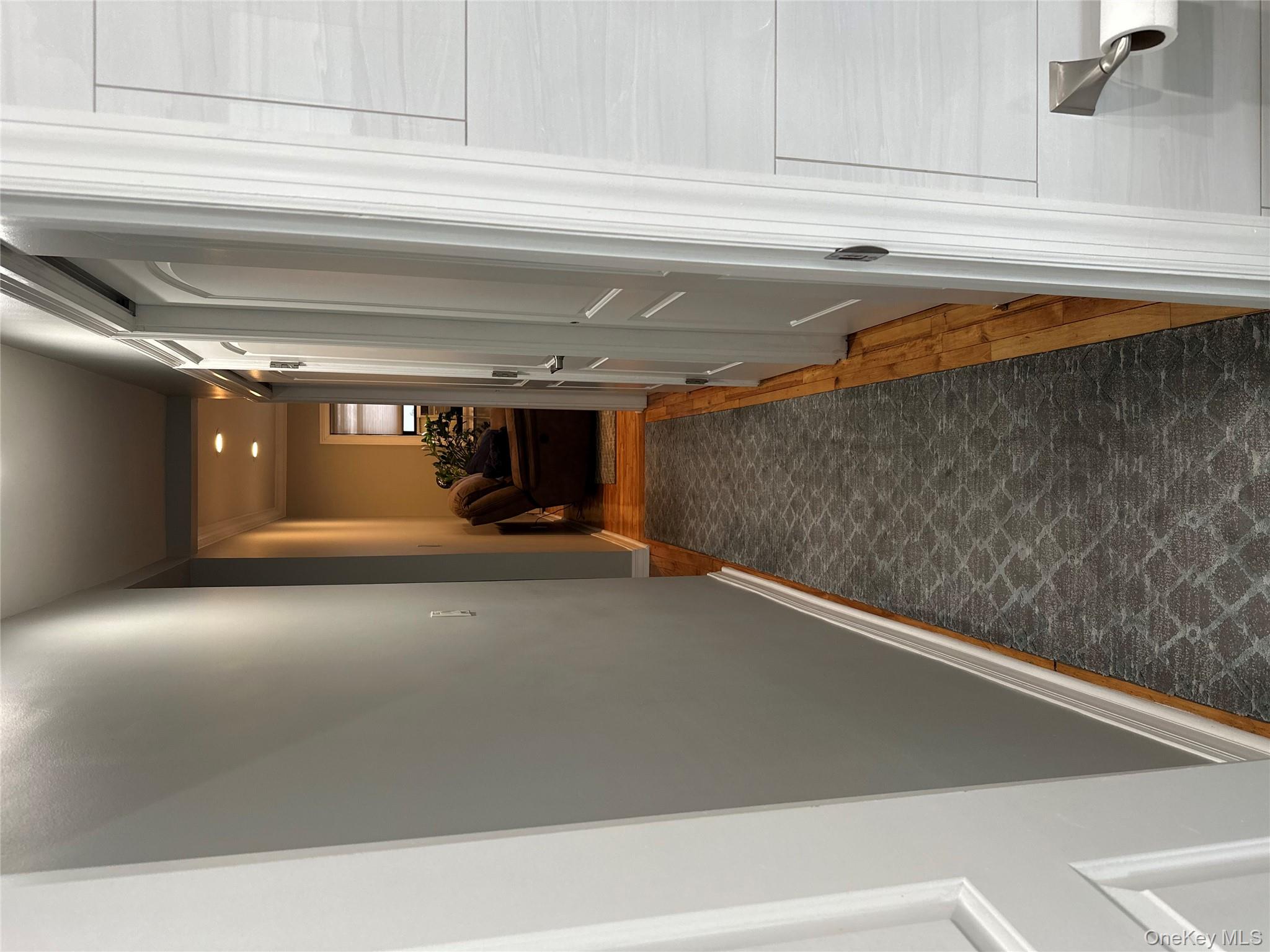 91 Tulip Avenue # E2, Floral Park, NY 11001