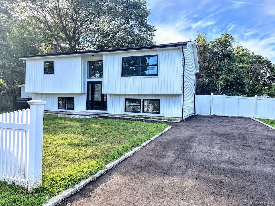 91 Washington Avenue, Wyandanch, NY 11798