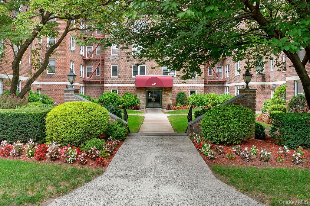 485 Bronx River Road # A21, Yonkers, NY 10704