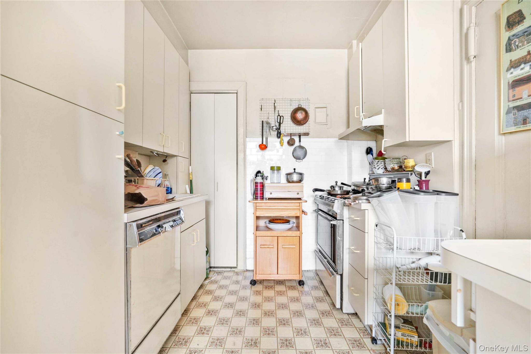 390 Riverside Drive # 15D, New York (Manhattan), NY 10025