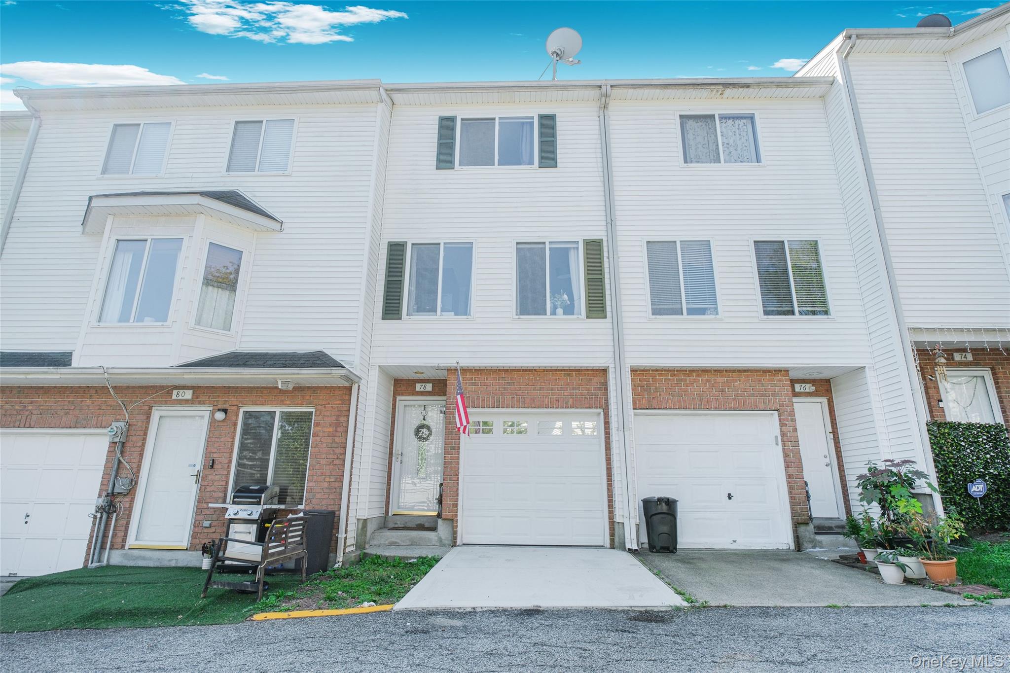 78 Amanda Court, Staten Island, NY 10312