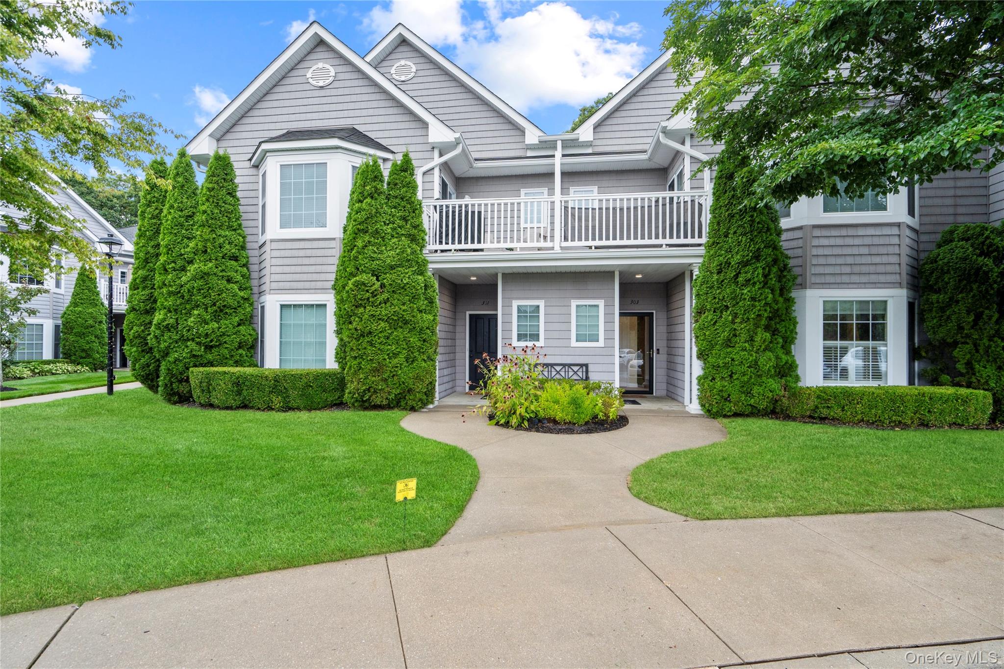 303 OKeefe Court # 303, Oakdale, NY 11769