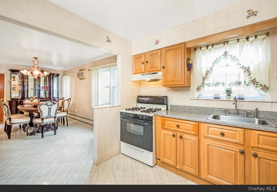 6983 Juniper Boulevard S, Middle Village, NY 11379