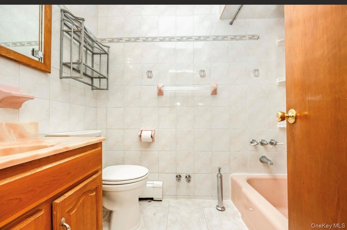 6983 Juniper Boulevard S, Middle Village, NY 11379