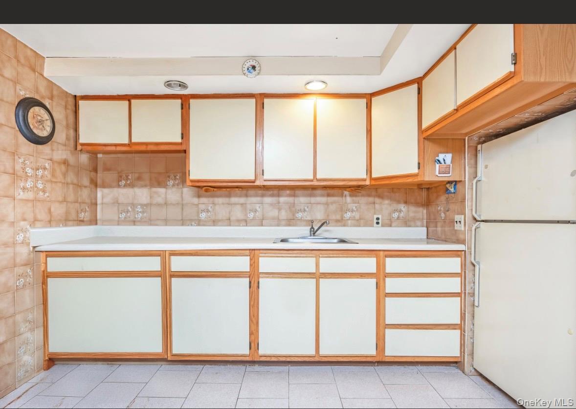 6983 Juniper Boulevard S, Middle Village, NY 11379