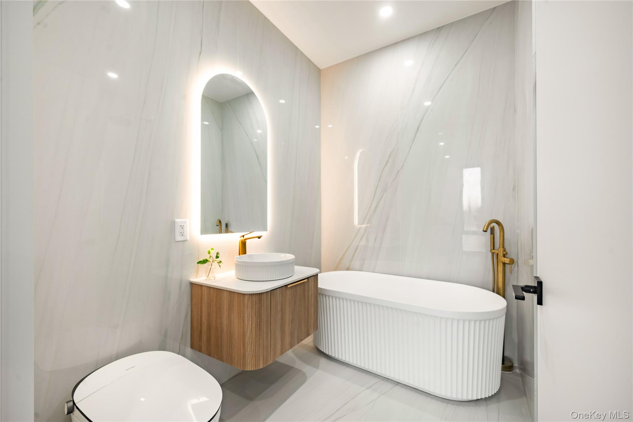 31-16 21st Street # 4F, Astoria, NY 11106