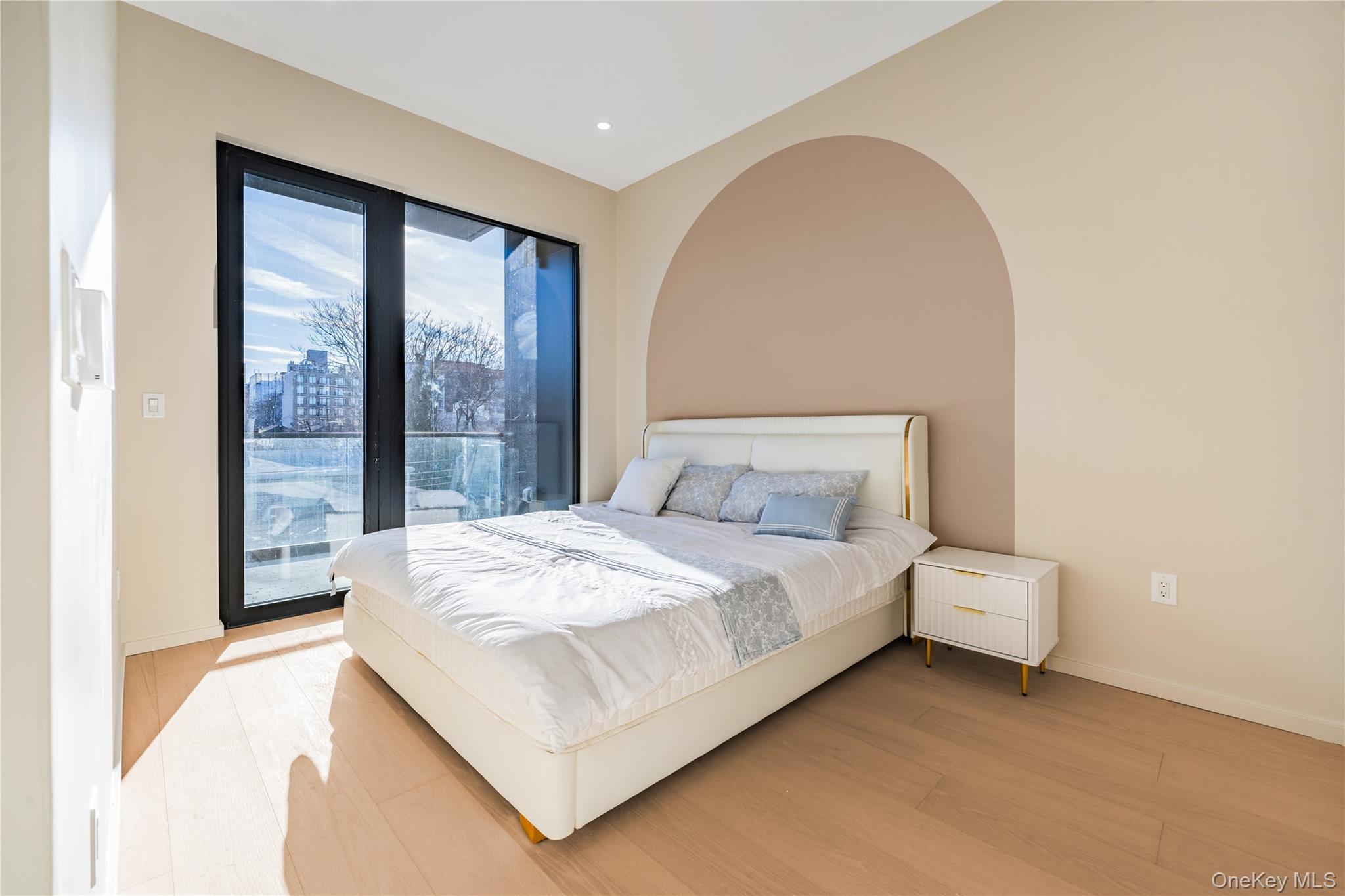 31-16 21st Street # 4F, Astoria, NY 11106