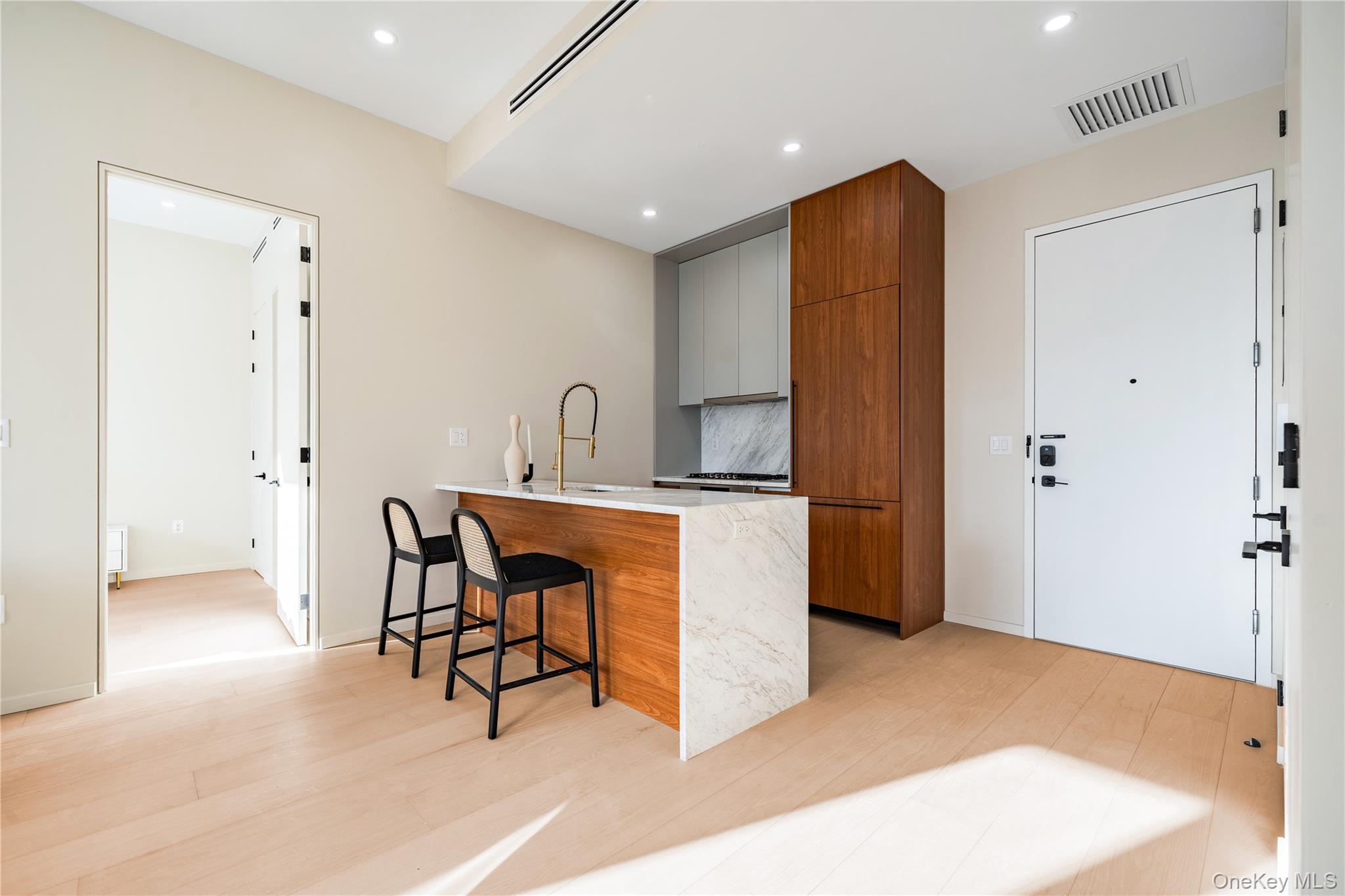 31-16 21st Street # 4F, Astoria, NY 11106