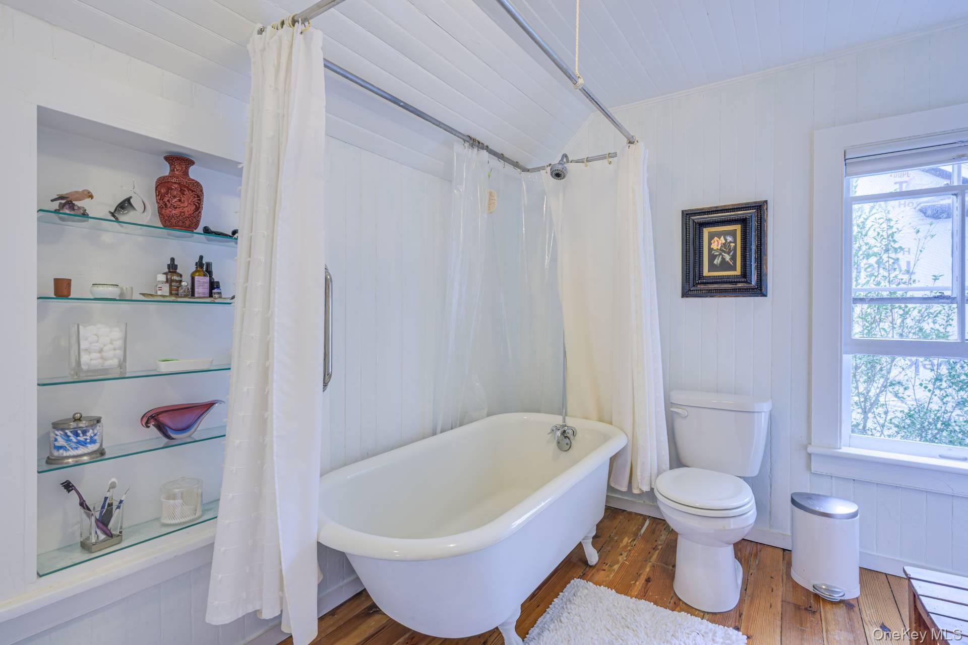 179 Elm Street, Southampton, NY 11968