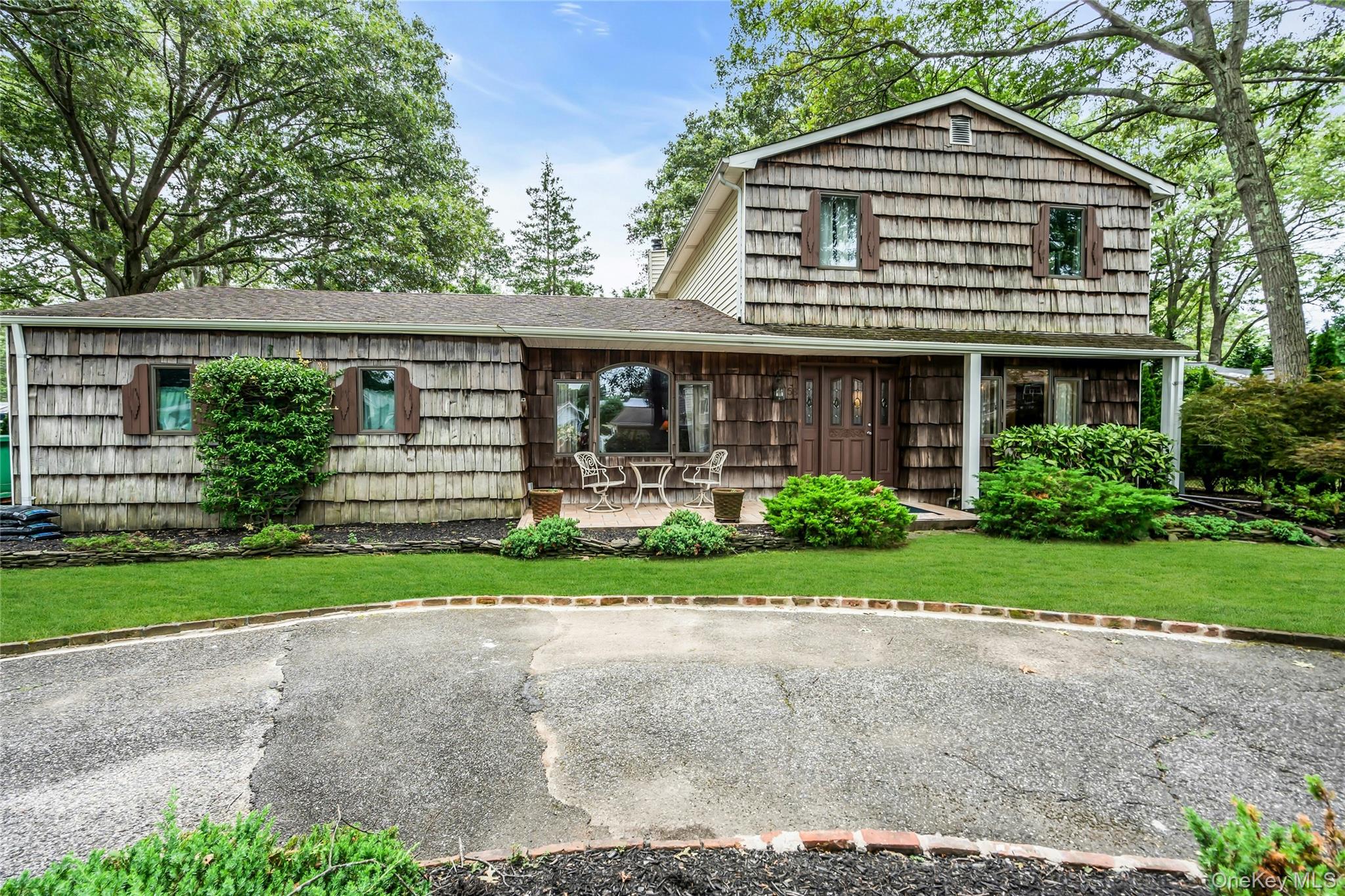 58 Rhoda Avenue, Smithtown, NY 11787