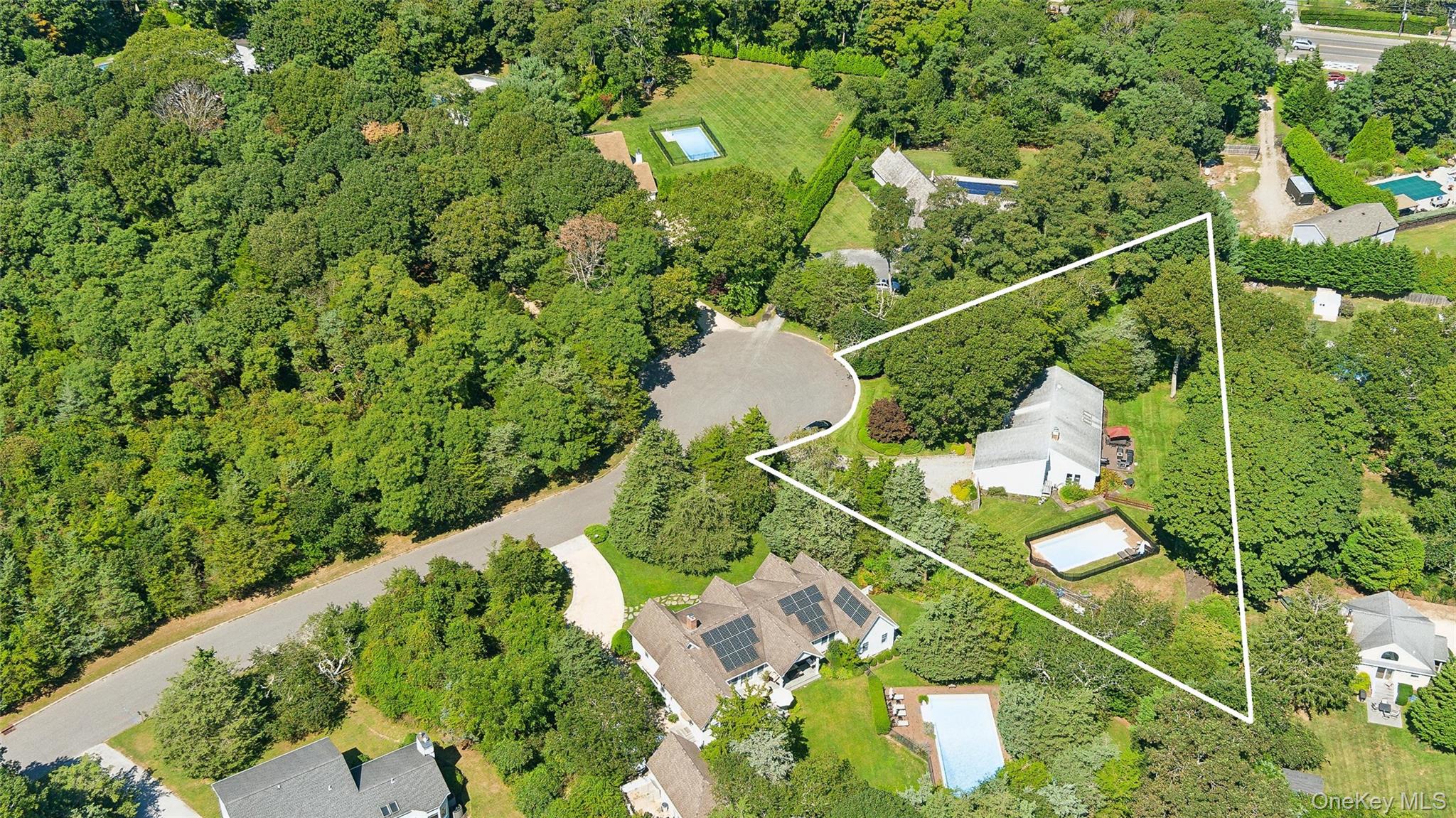 6 Wintergreen Lane, Westhampton, NY 11977