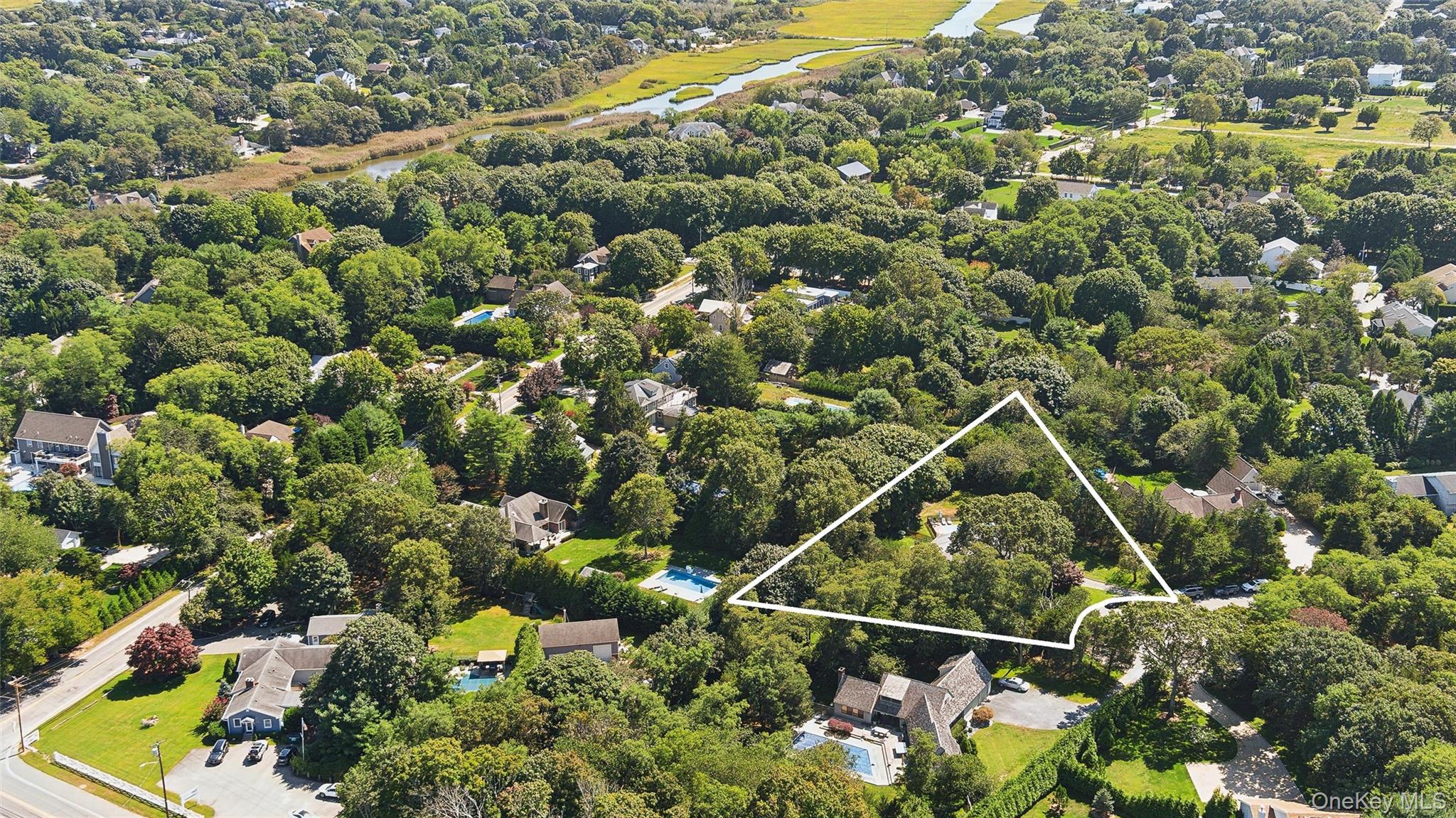 6 Wintergreen Lane, Westhampton, NY 11977