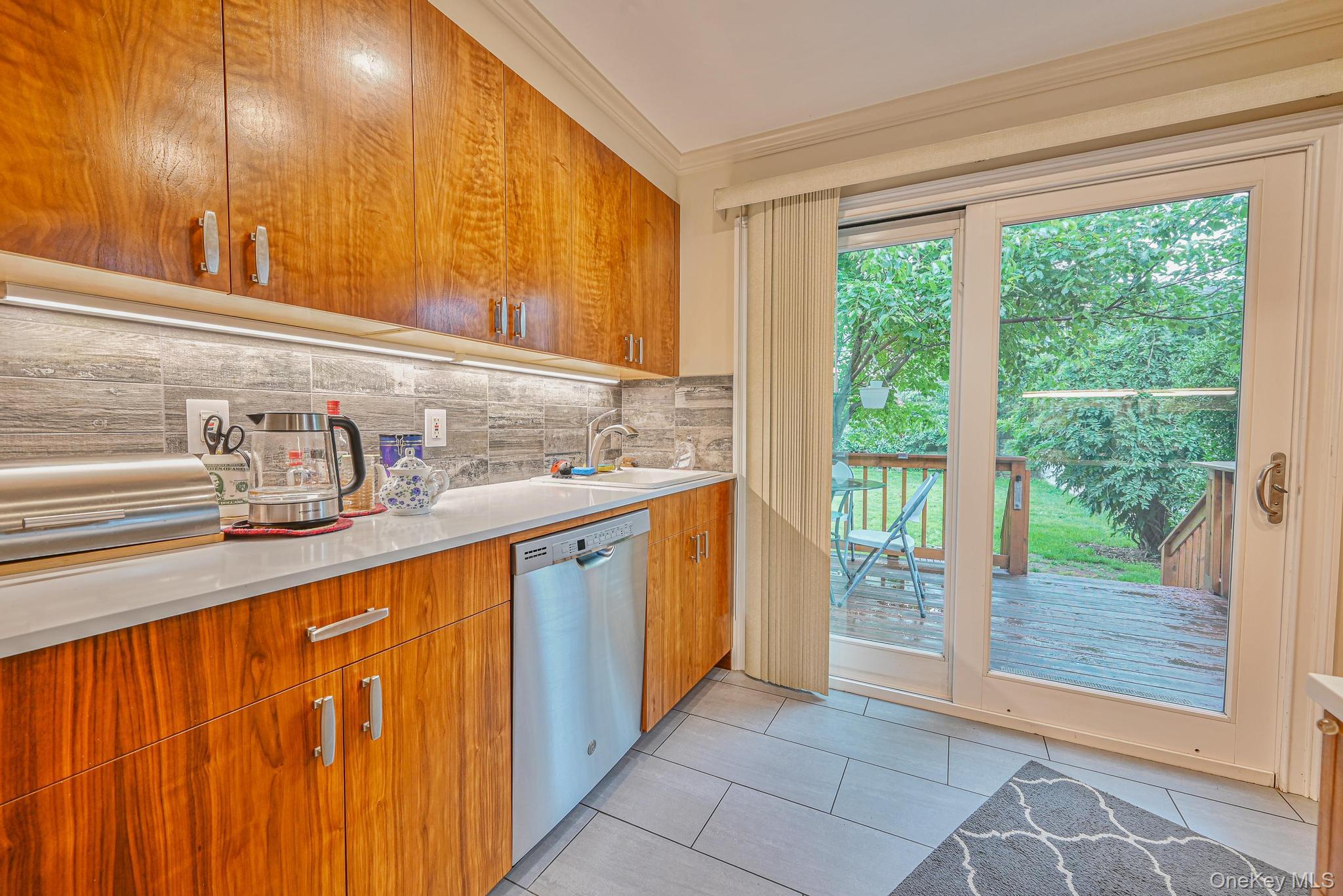 129 Guenther Avenue, Valley Stream, NY 11580