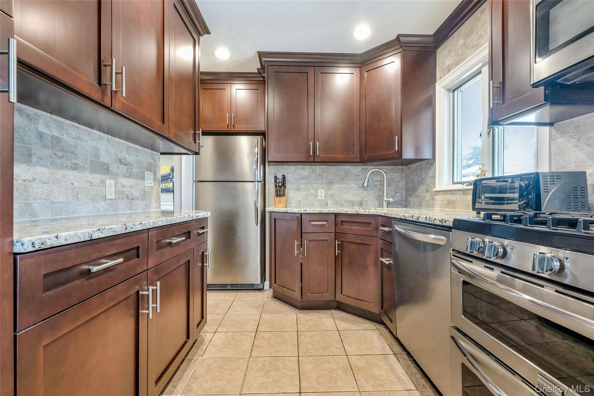 294 Swansdowne Drive, Seaford, NY 11783