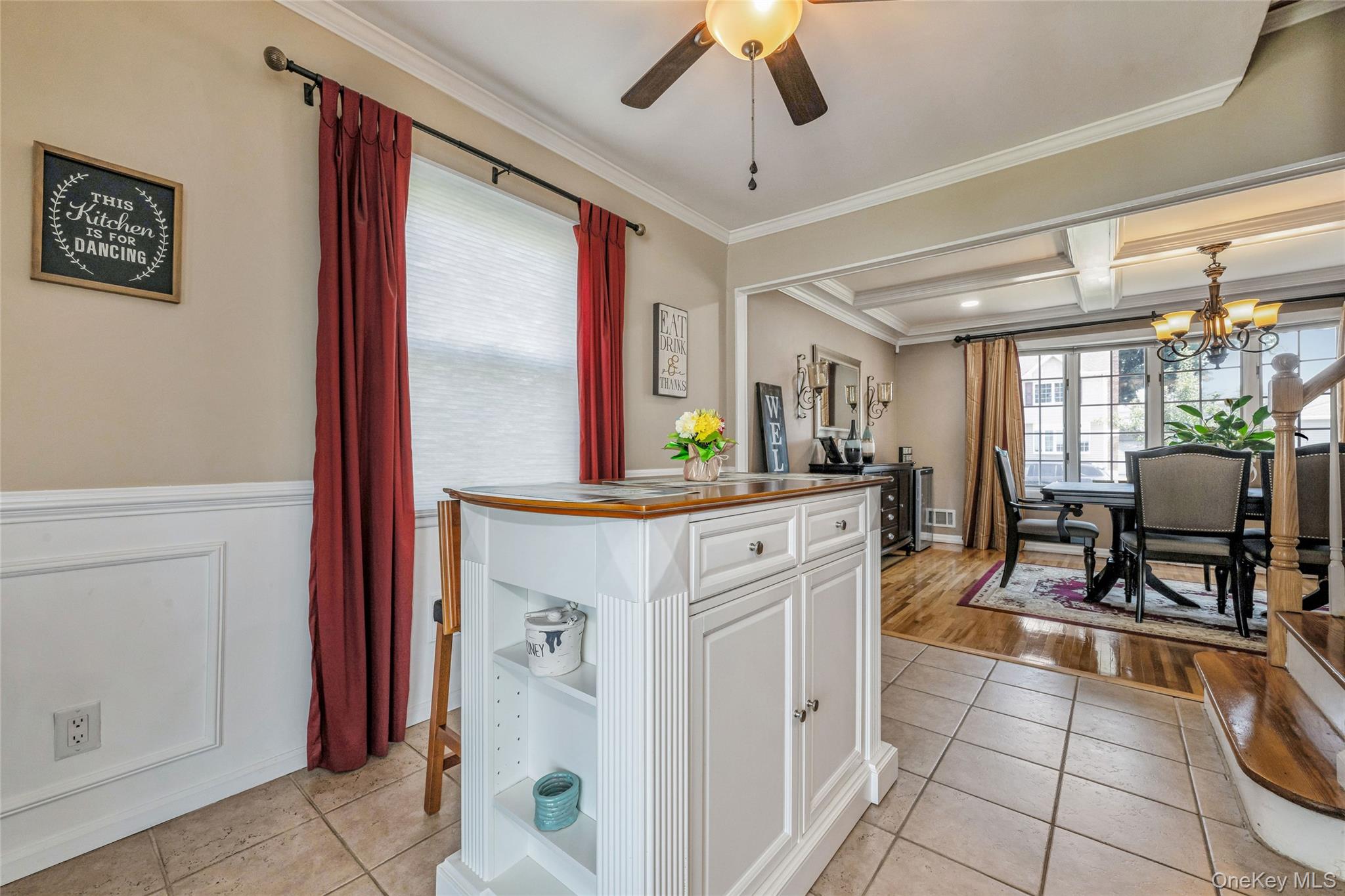 294 Swansdowne Drive, Seaford, NY 11783