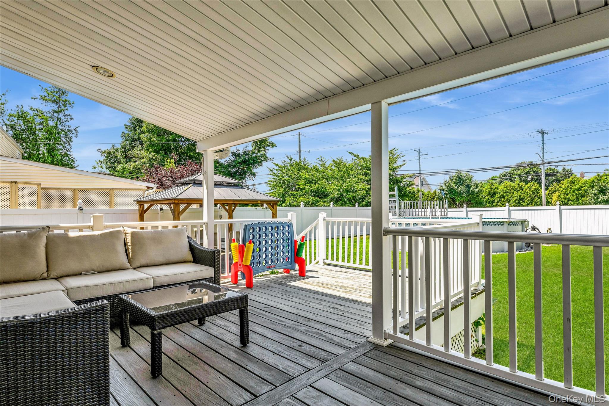 294 Swansdowne Drive, Seaford, NY 11783