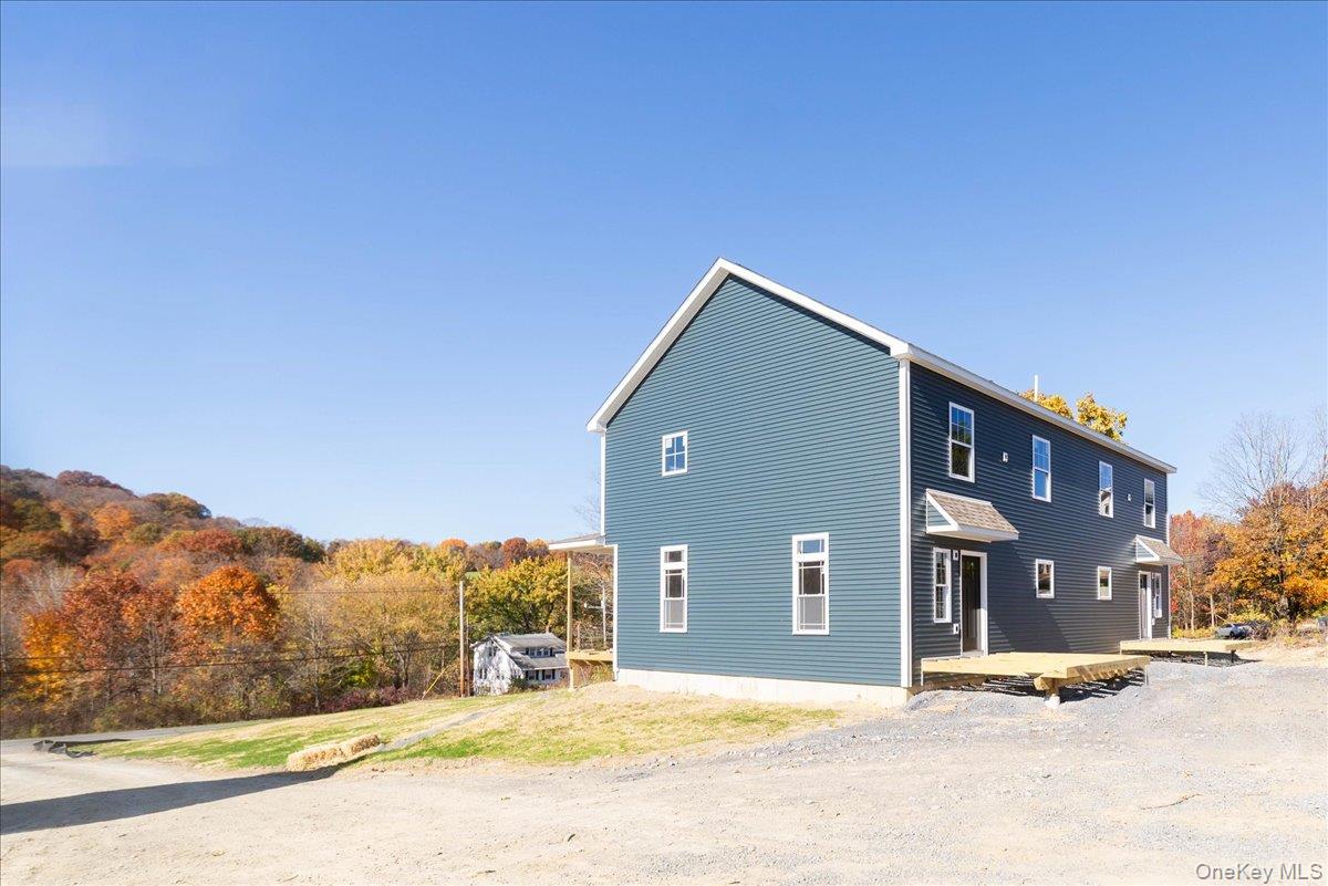 104 North Road, Highland, NY 12528