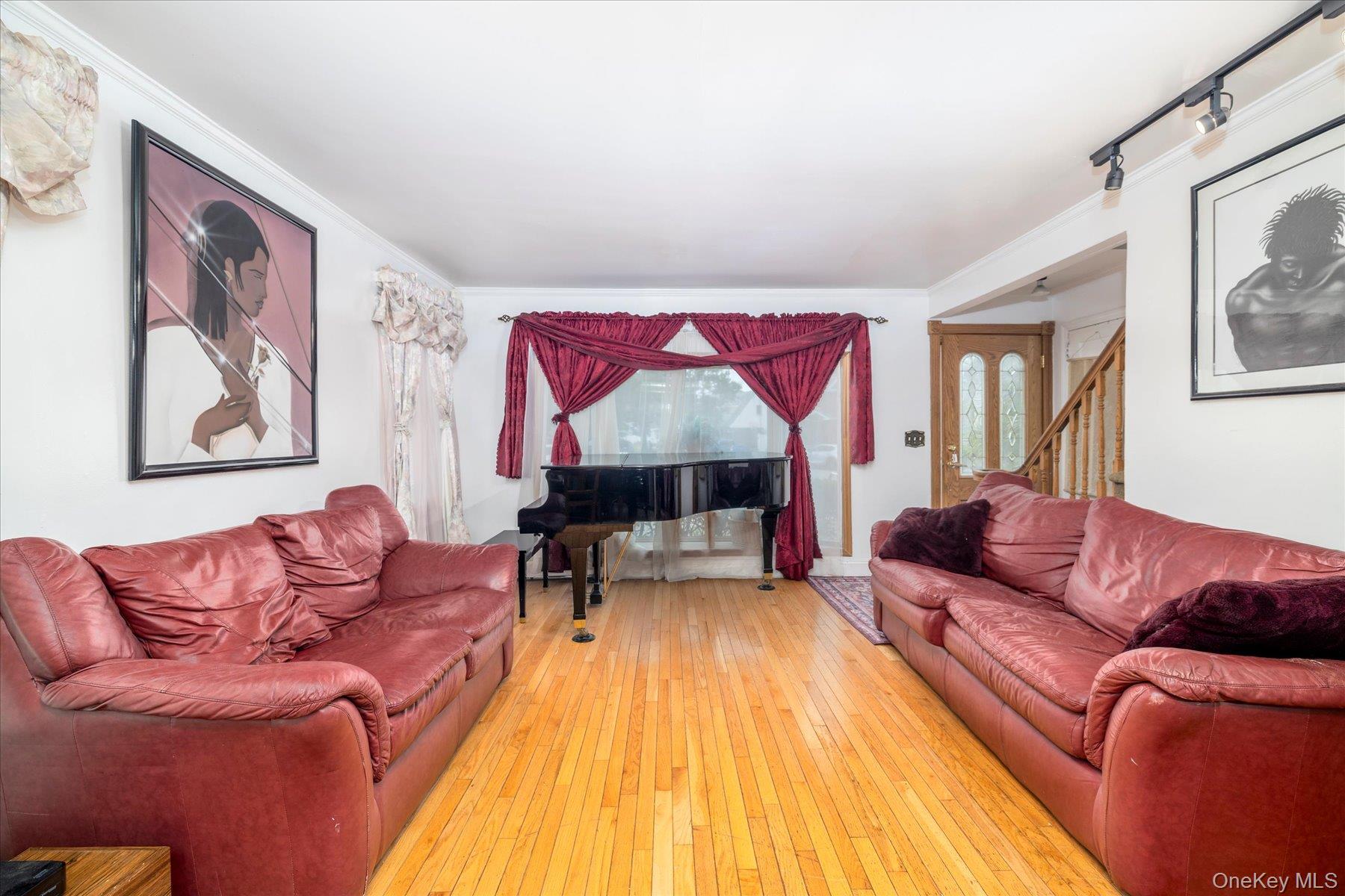 631 Lenore Lane, Elmont, NY 11003