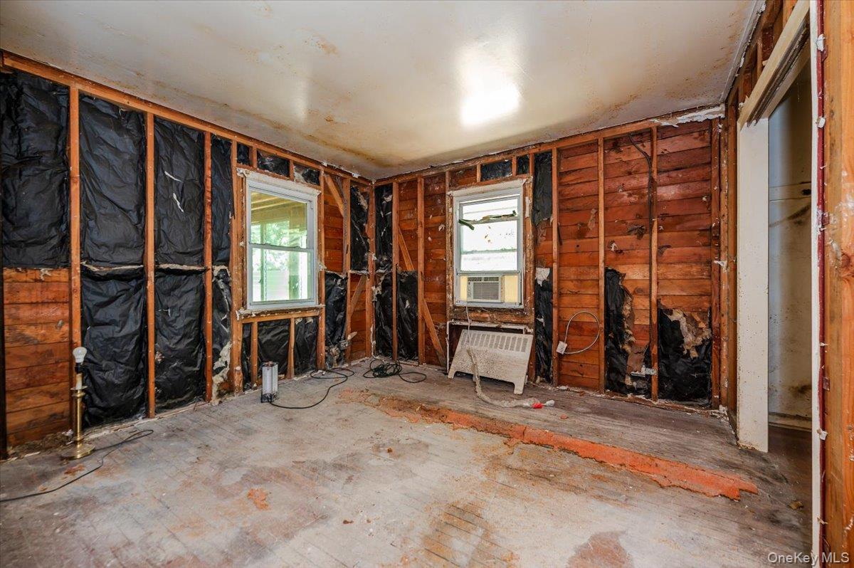 10 Hampton Terrace, White Plains, NY 10607