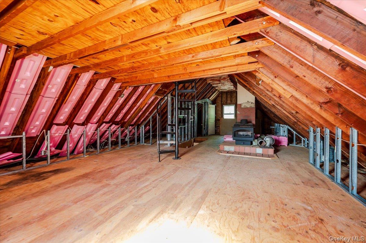 10 Hampton Terrace, White Plains, NY 10607