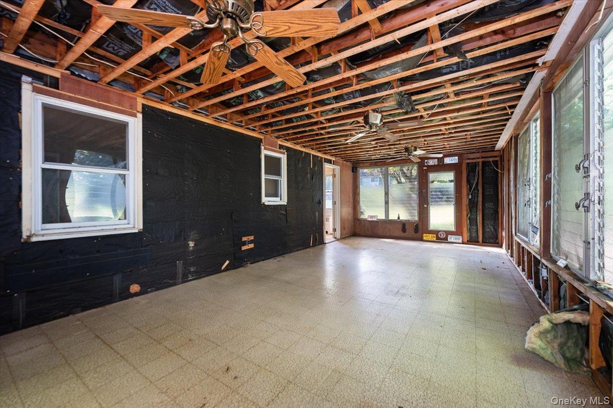 10 Hampton Terrace, White Plains, NY 10607