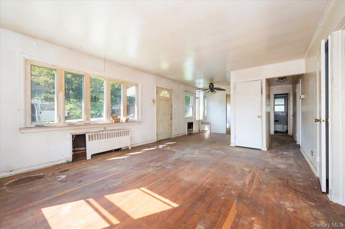 10 Hampton Terrace, White Plains, NY 10607