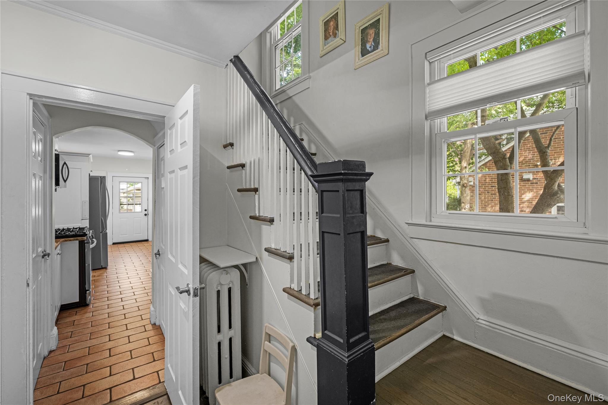 99 Rider Avenue, Malverne, NY 11565