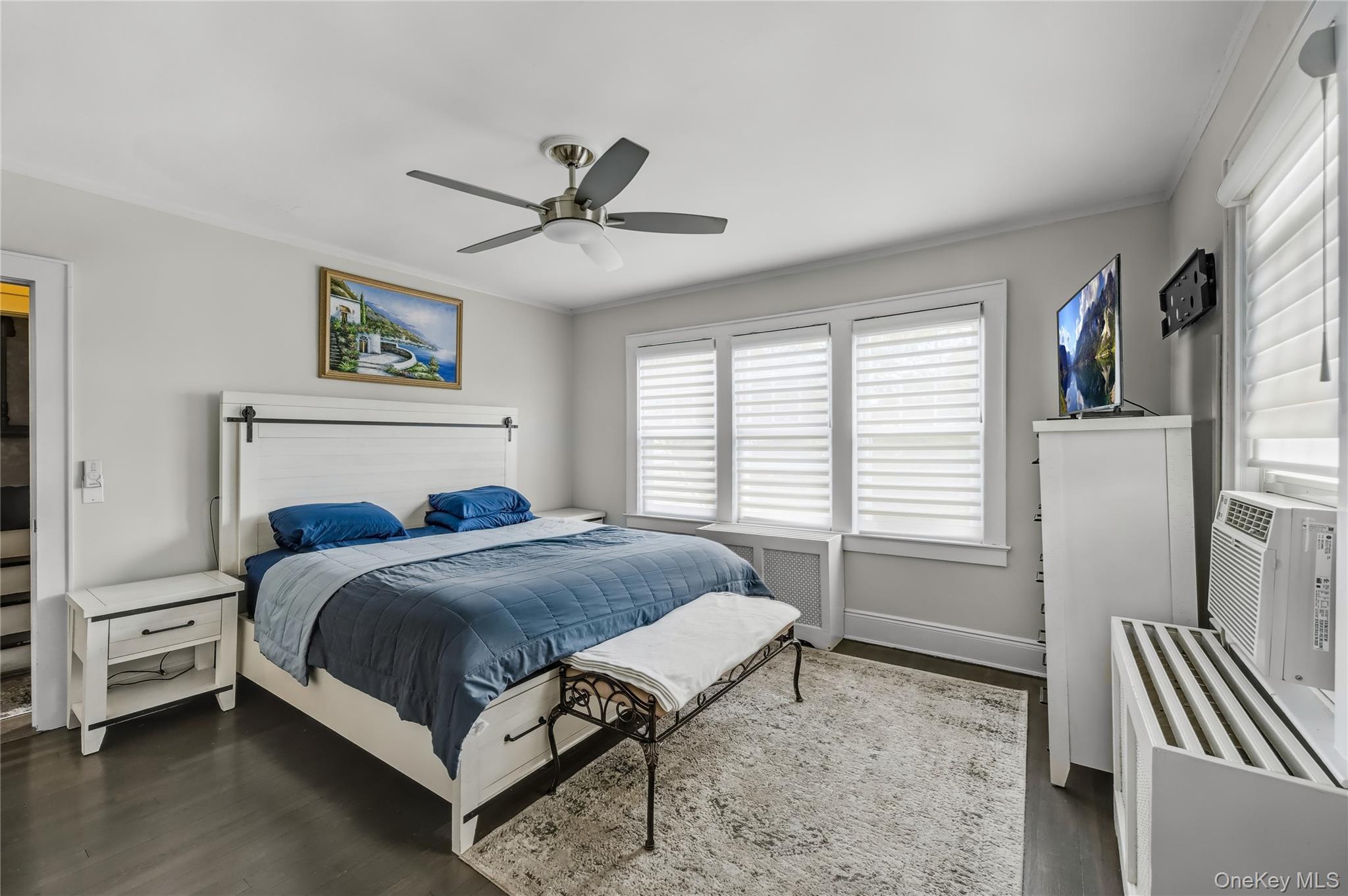 99 Rider Avenue, Malverne, NY 11565