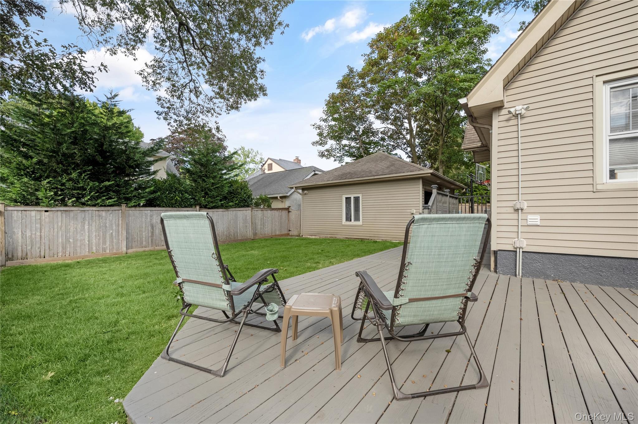 99 Rider Avenue, Malverne, NY 11565