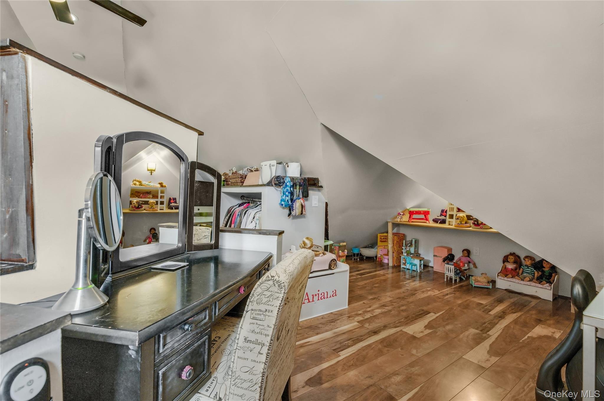 99 Rider Avenue, Malverne, NY 11565