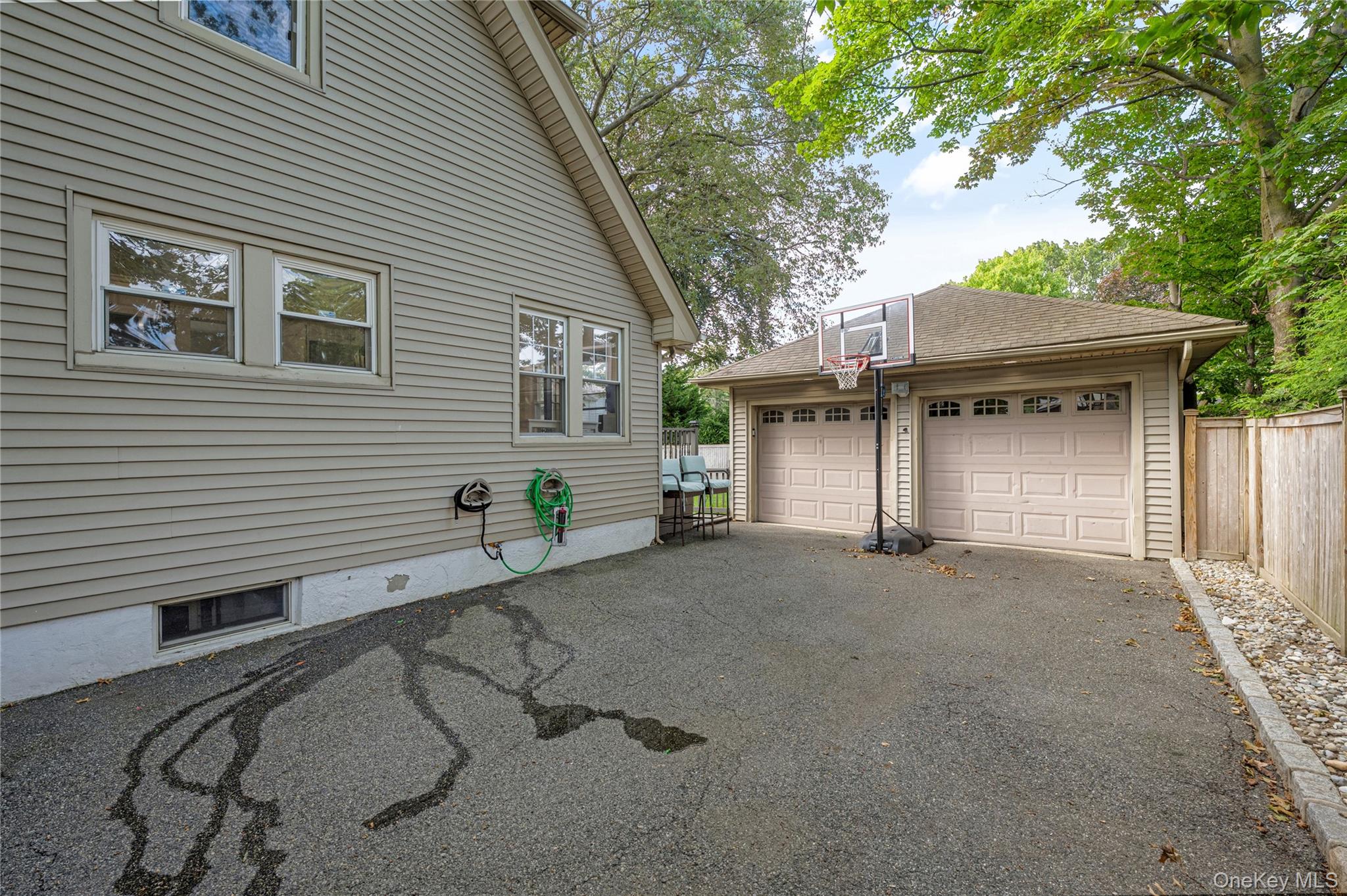 99 Rider Avenue, Malverne, NY 11565