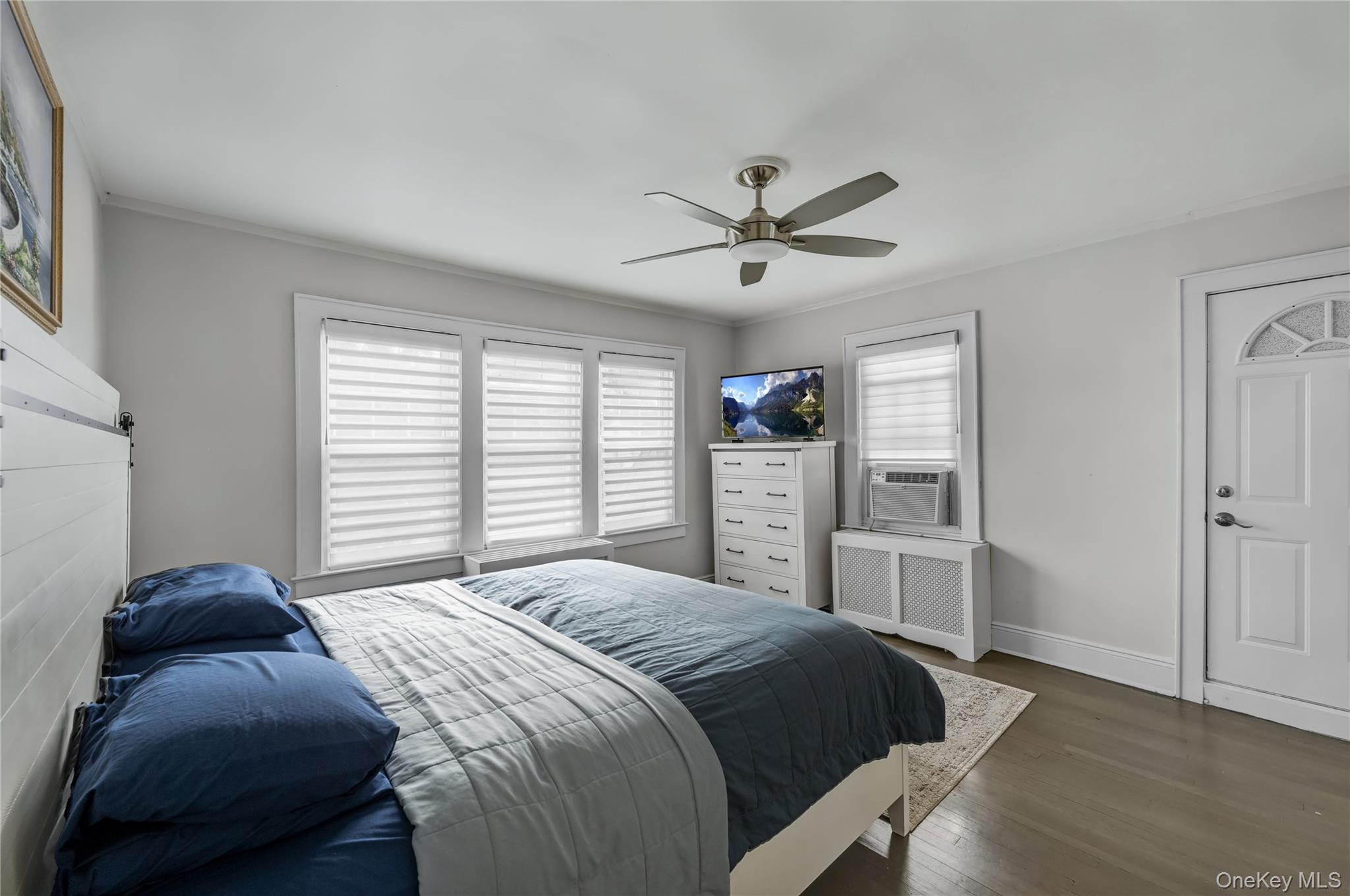 99 Rider Avenue, Malverne, NY 11565