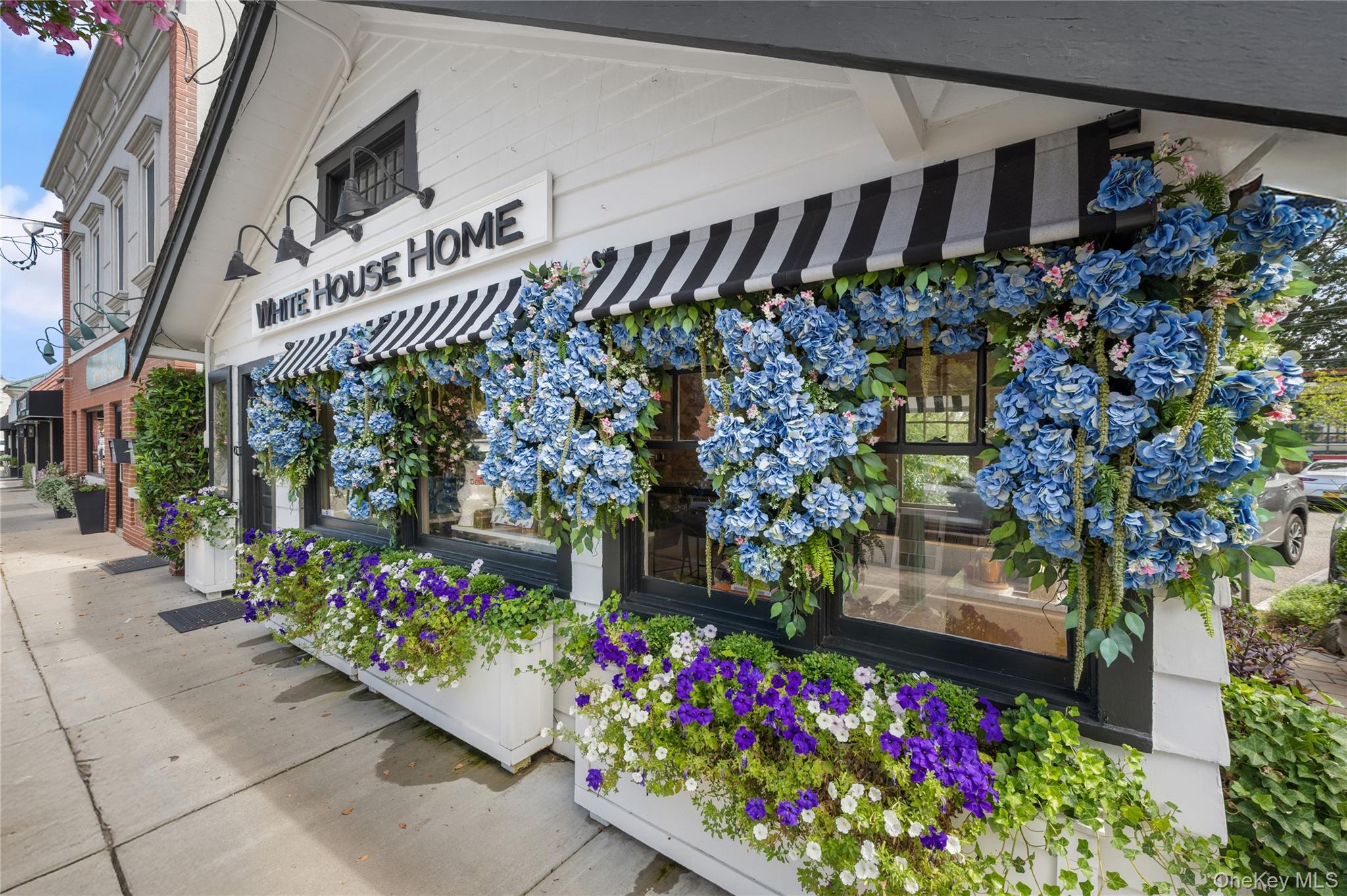 99 Rider Avenue, Malverne, NY 11565