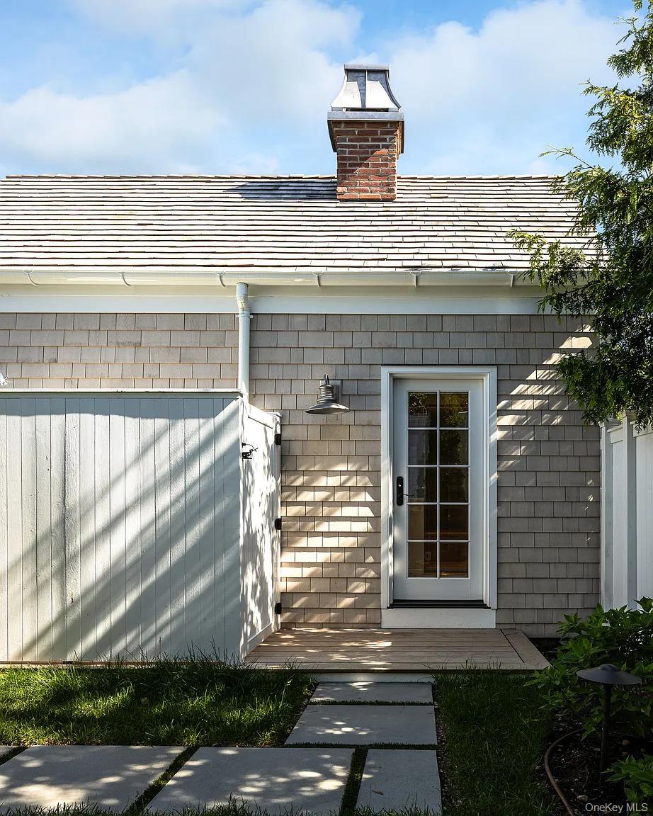 27 Howard Street, Sag Harbor, NY 11963