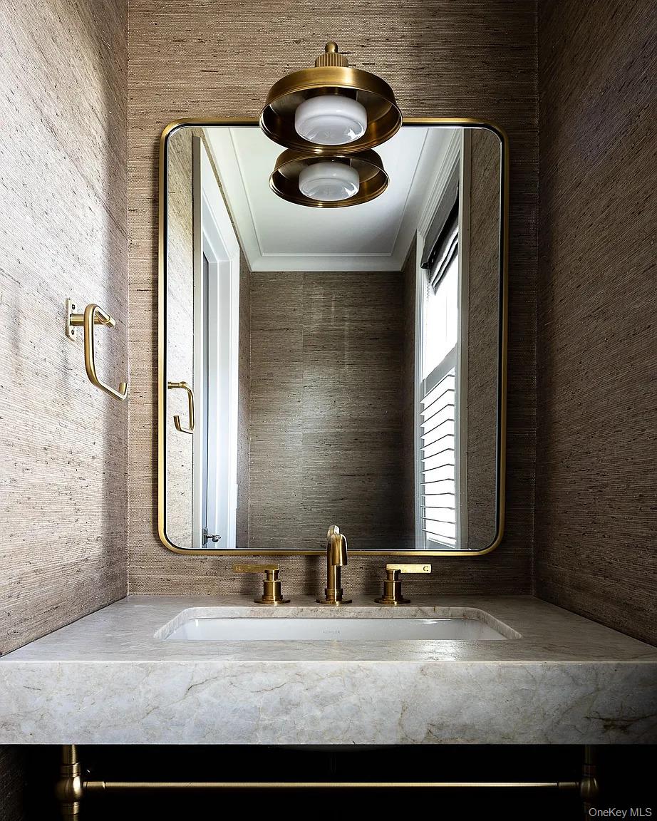 27 Howard Street, Sag Harbor, NY 11963