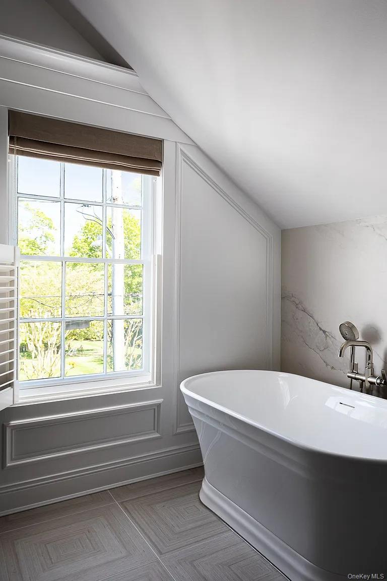 27 Howard Street, Sag Harbor, NY 11963