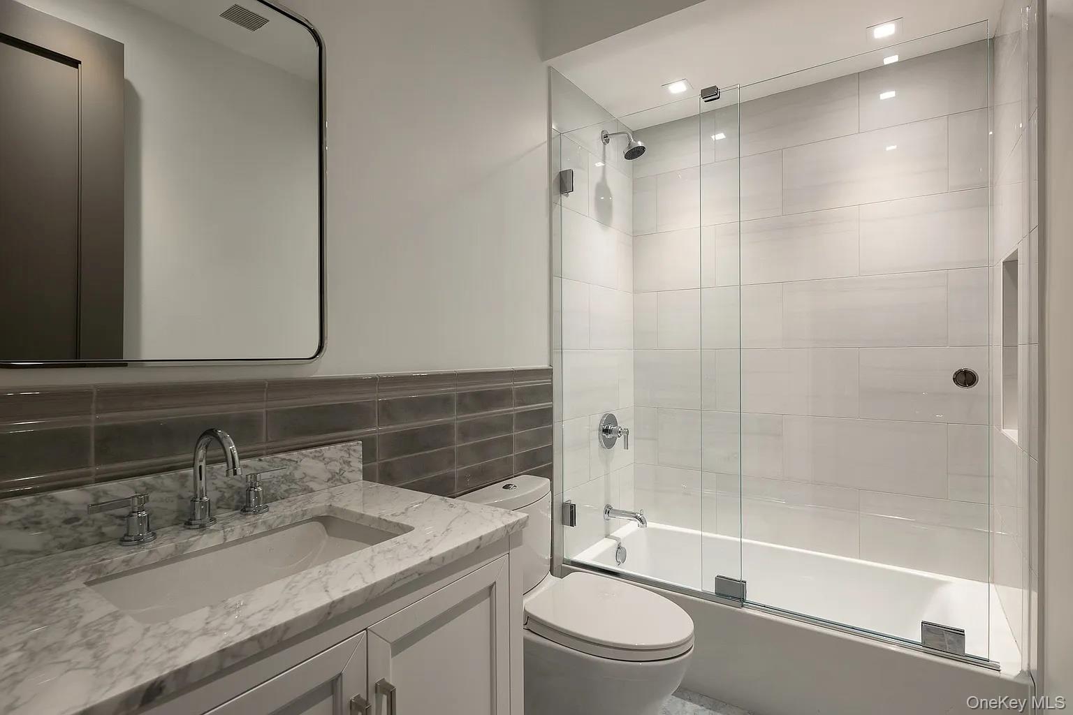 27 Howard Street, Sag Harbor, NY 11963