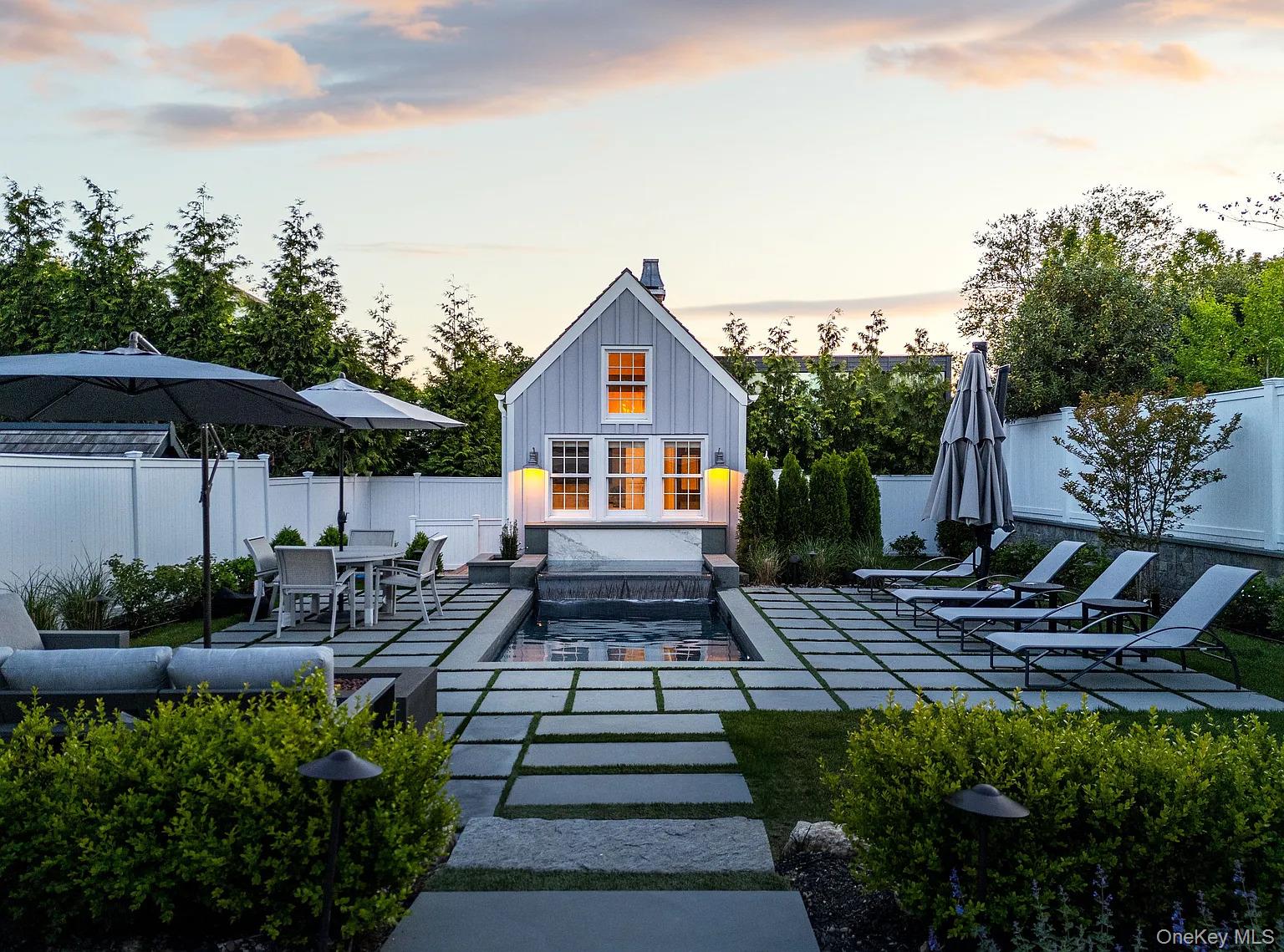 27 Howard Street, Sag Harbor, NY 11963