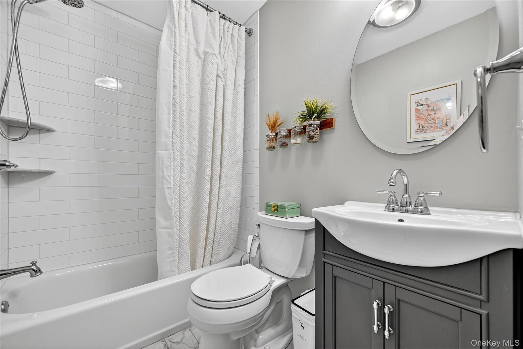 82 Hillside Drive, Marlboro, NY 12542