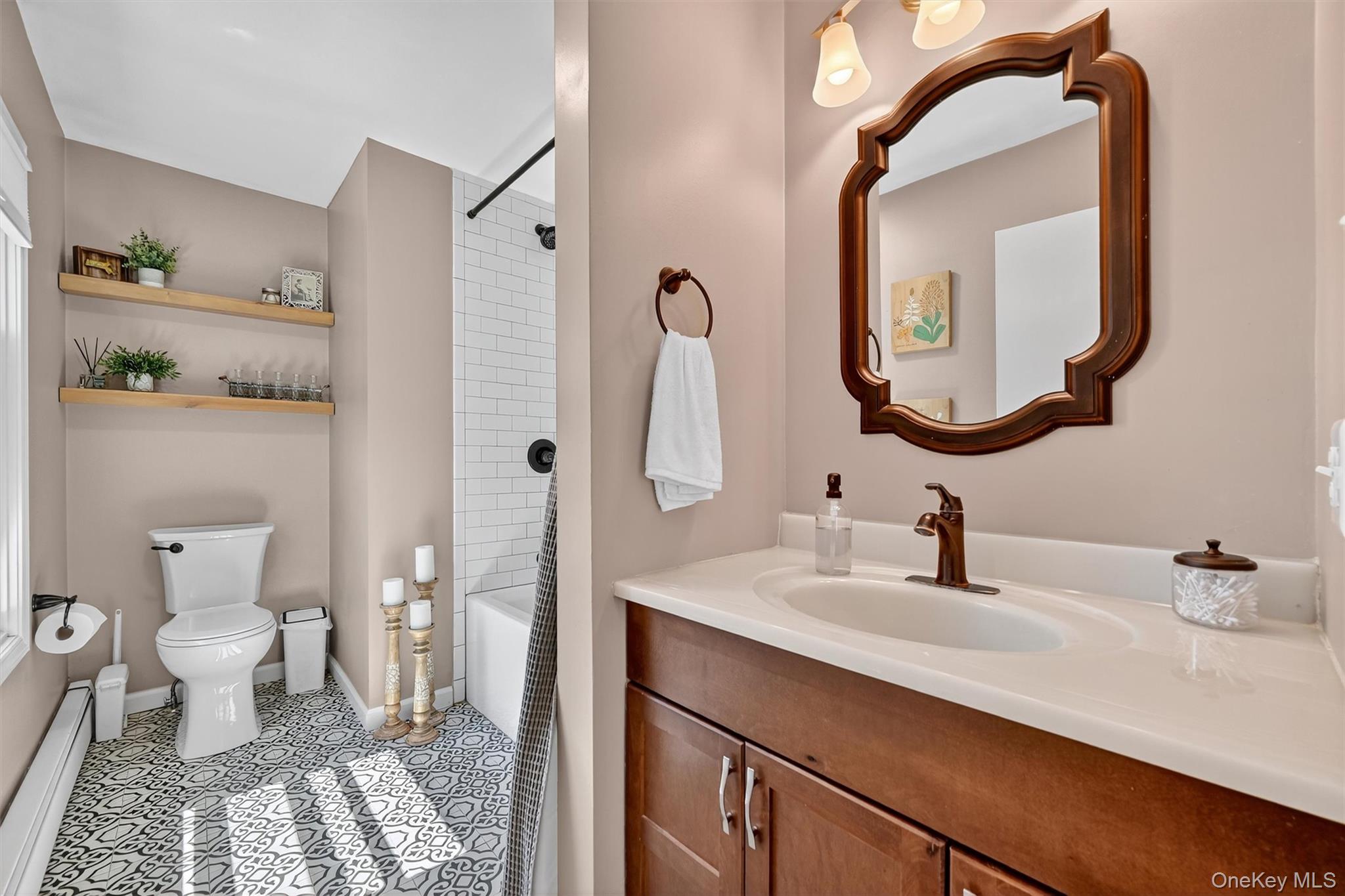 82 Hillside Drive, Marlboro, NY 12542