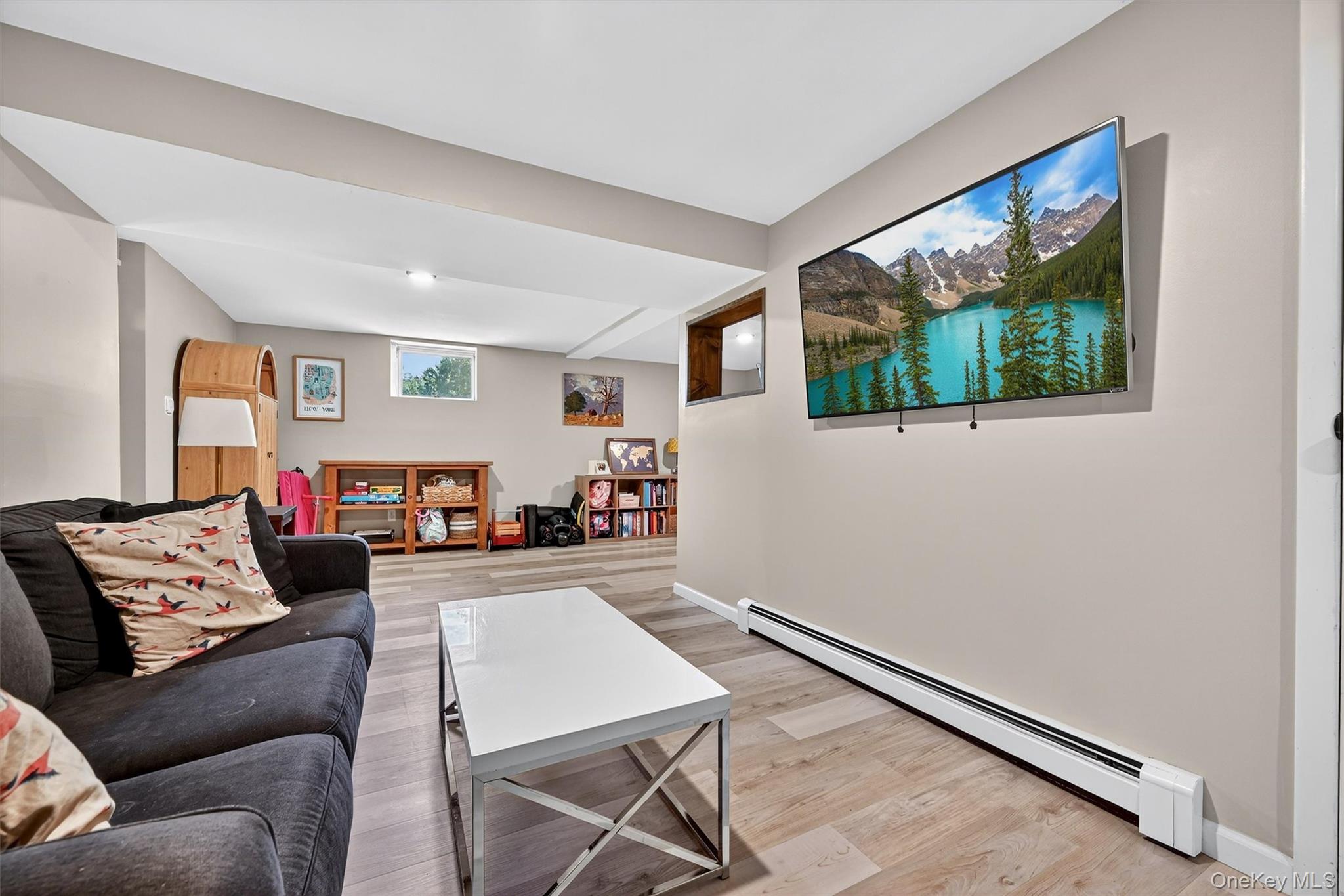 82 Hillside Drive, Marlboro, NY 12542