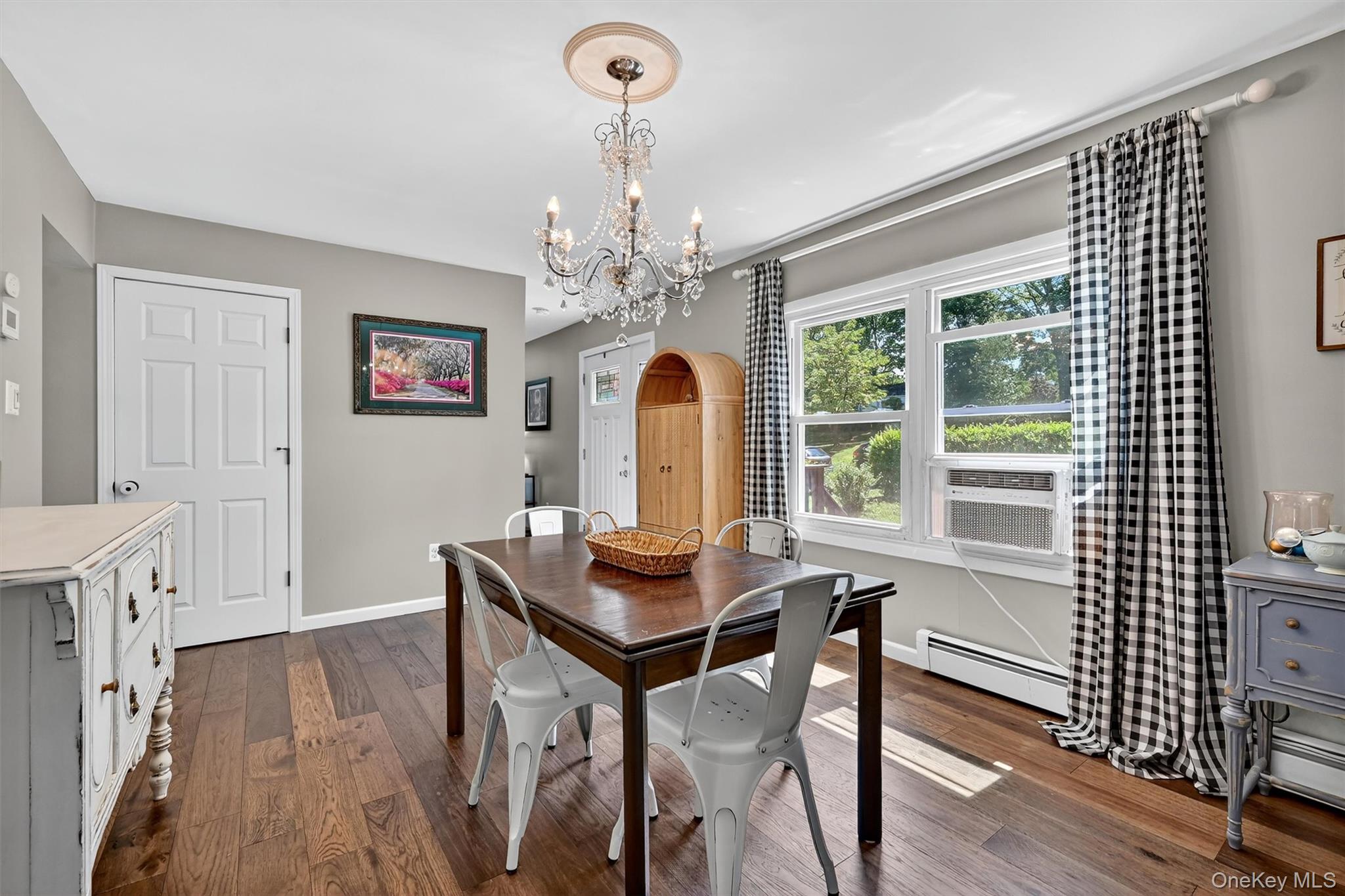 82 Hillside Drive, Marlboro, NY 12542