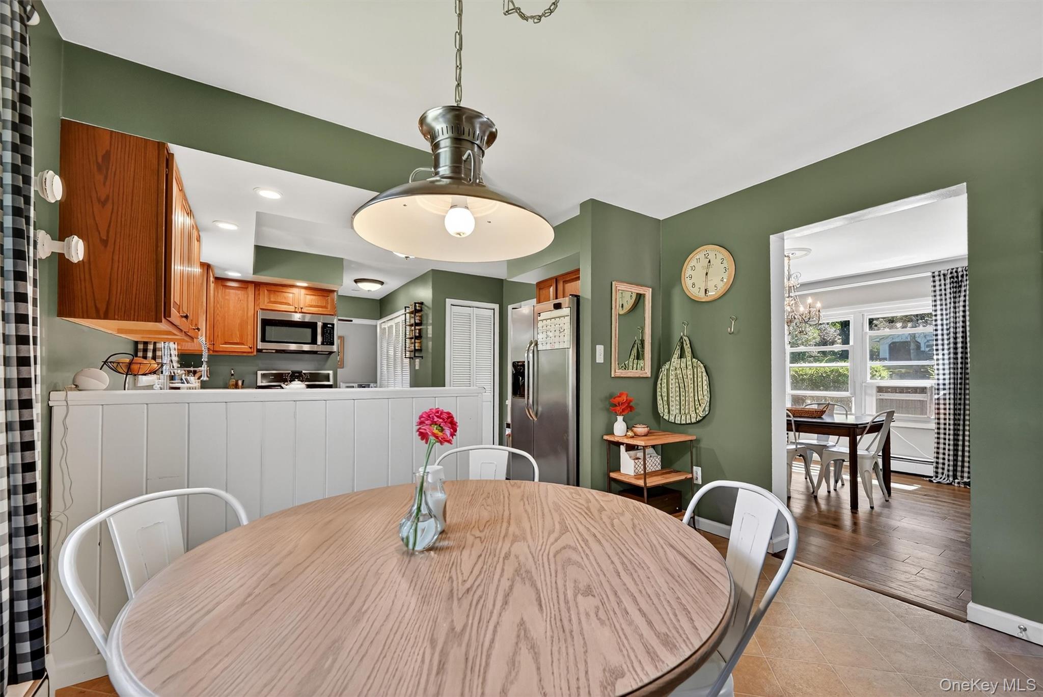 82 Hillside Drive, Marlboro, NY 12542