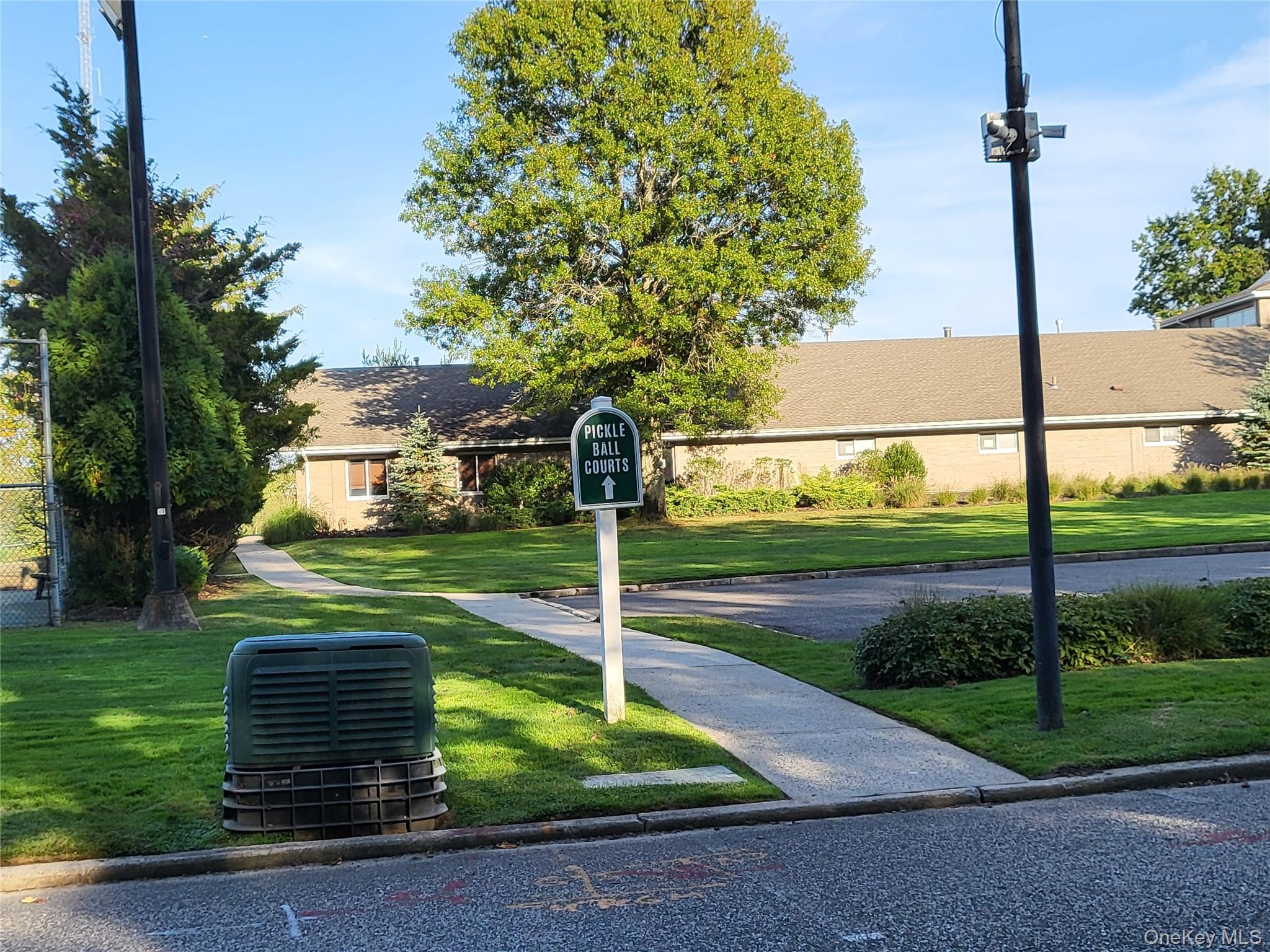 48 Kate Circle, Middle Island, NY 11953