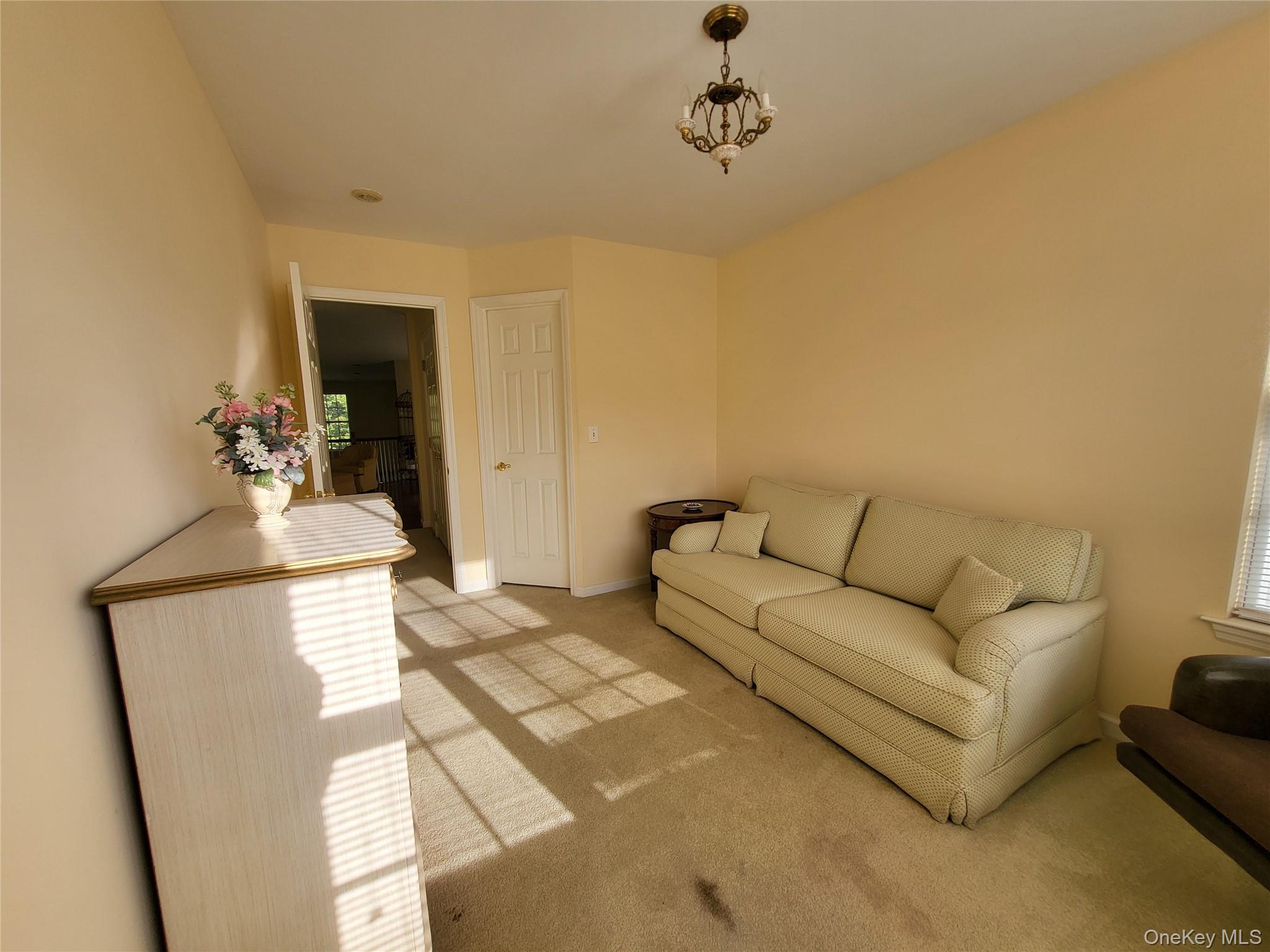 48 Kate Circle, Middle Island, NY 11953