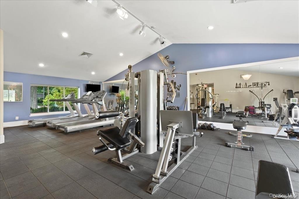 48 Kate Circle, Middle Island, NY 11953