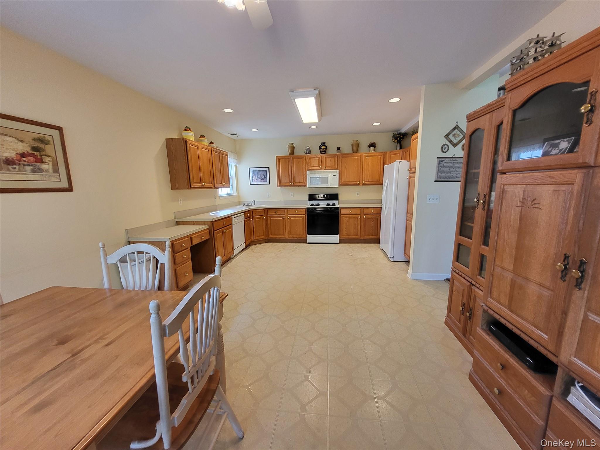 48 Kate Circle, Middle Island, NY 11953