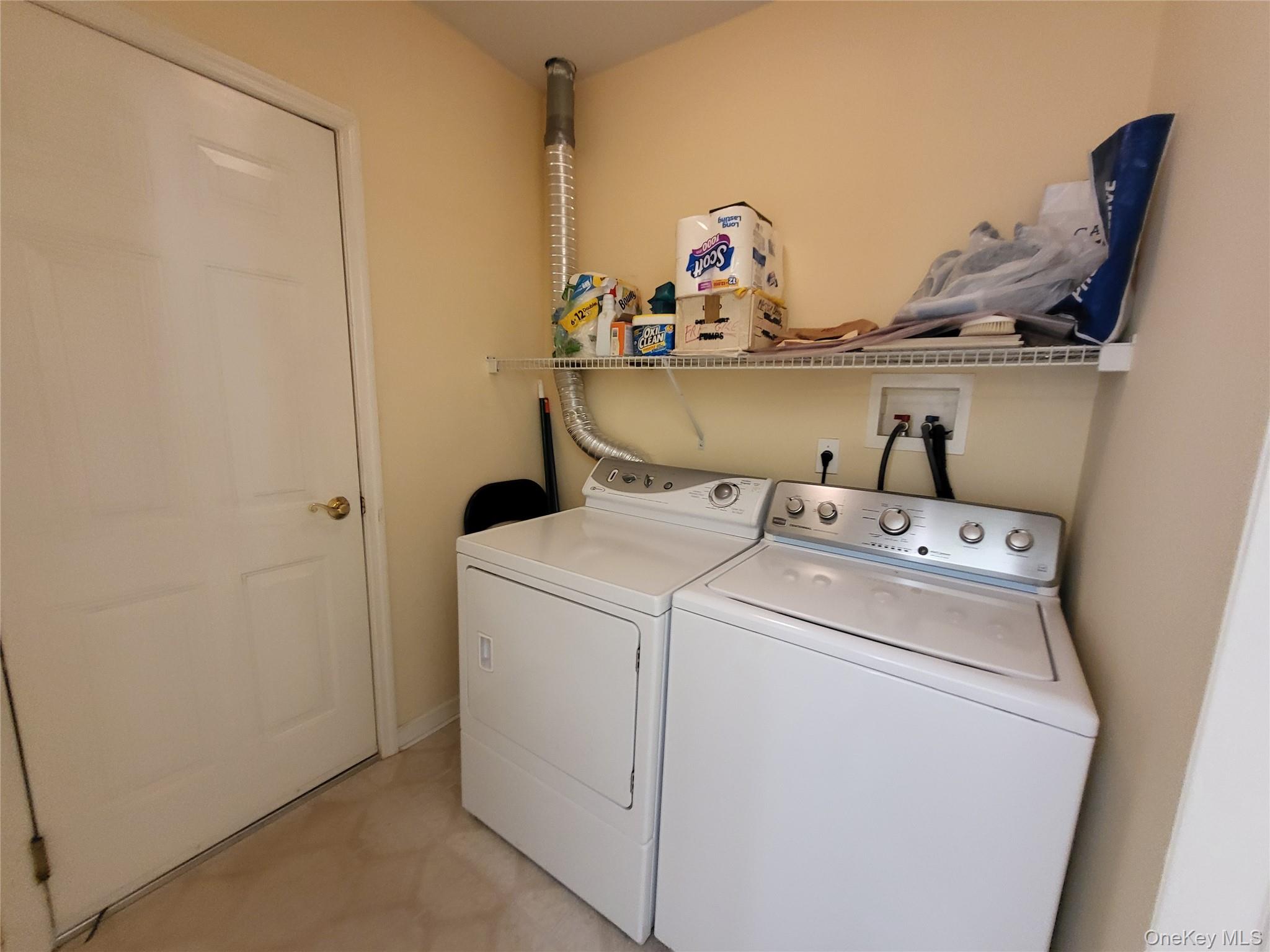 48 Kate Circle, Middle Island, NY 11953