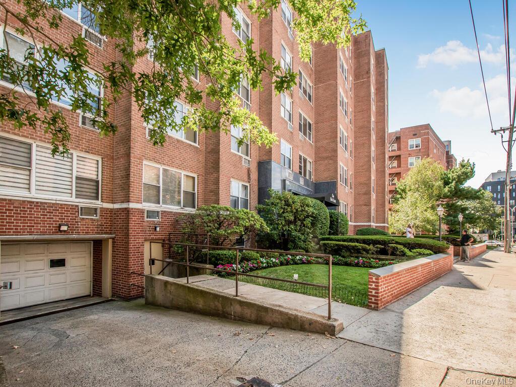 10 Lake Street # 2F, White Plains, NY 10603